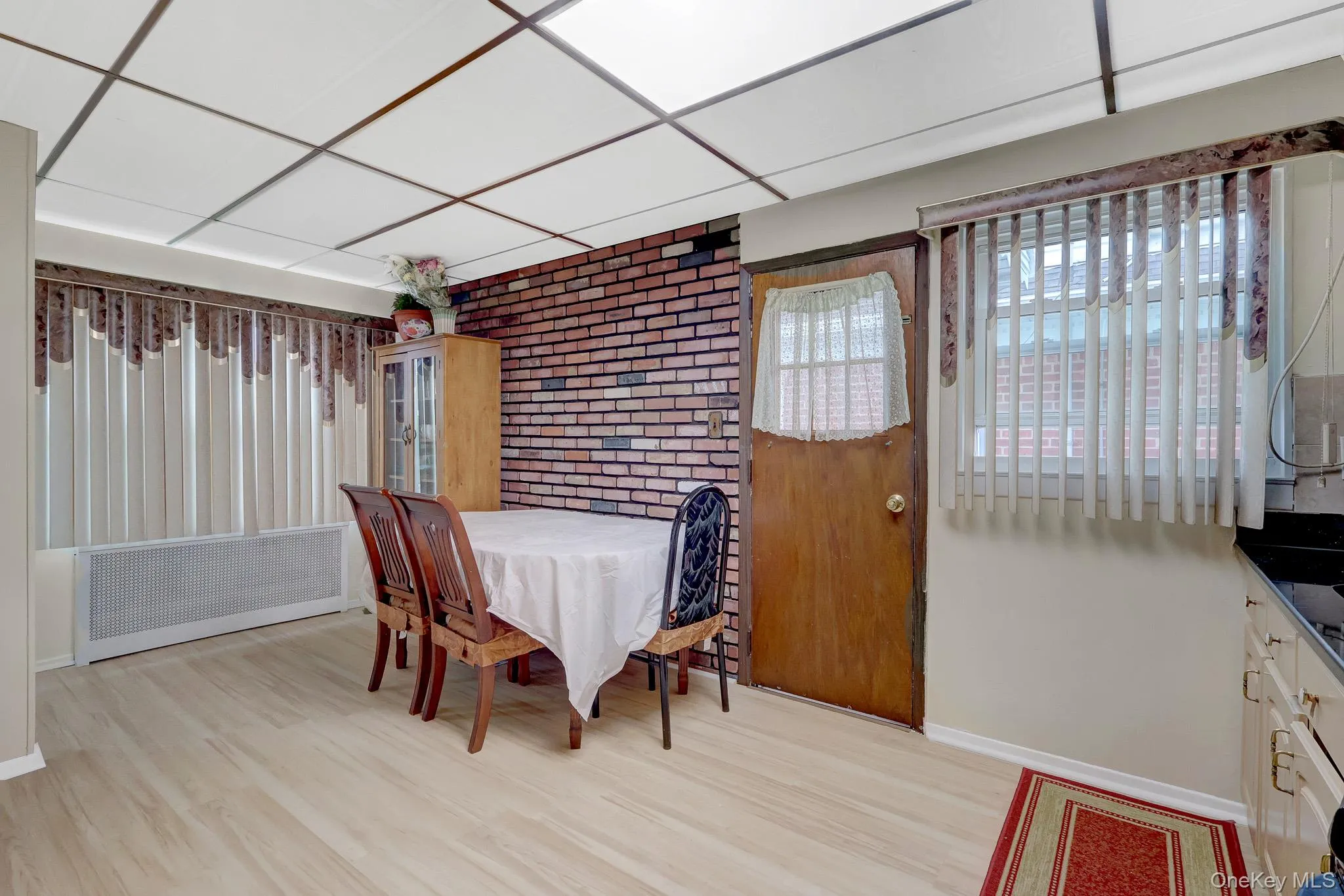 411 New Hyde Park Road, North Hempstead, NY, 5 Bedrooms Bedrooms, 7 Rooms Rooms,2 BathroomsBathrooms,Residential,For Rent,New Hyde Park,0,1043651 411 New Hyde Park Road, North Hempstead, NY, 5 Bedrooms Bedrooms, 7 Rooms Rooms,2 BathroomsBathrooms,Residential,For Rent,New Hyde Park,0,1043651