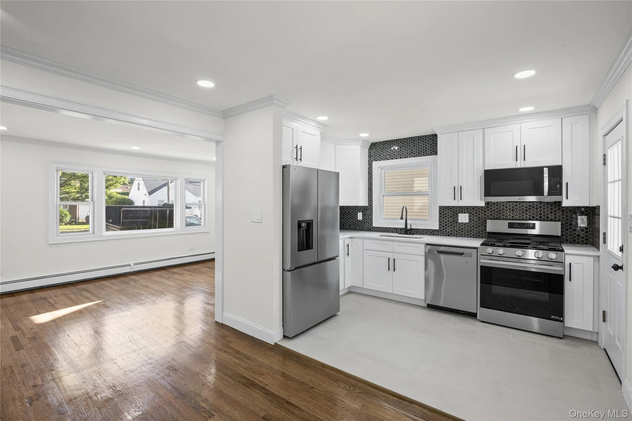 843 Jerusalem Avenue, Hempstead, NY, 4 Bedrooms Bedrooms, 7 Rooms Rooms,3 BathroomsBathrooms,Residential,For Rent,Jerusalem,0,1043654 843 Jerusalem Avenue, Hempstead, NY, 4 Bedrooms Bedrooms, 7 Rooms Rooms,3 BathroomsBathrooms,Residential,For Rent,Jerusalem,0,1043654