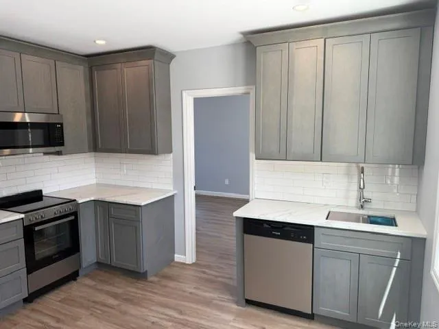10-12 Main Street, Smithtown, NY, 1 Bedroom Bedrooms, 2 Room Rooms,1 BathroomBathrooms,Residential Lease,For Rent,Main,0,1043660 10-12 Main Street, Smithtown, NY, 1 Bedroom Bedrooms, 2 Room Rooms,1 BathroomBathrooms,Residential Lease,For Rent,Main,0,1043660