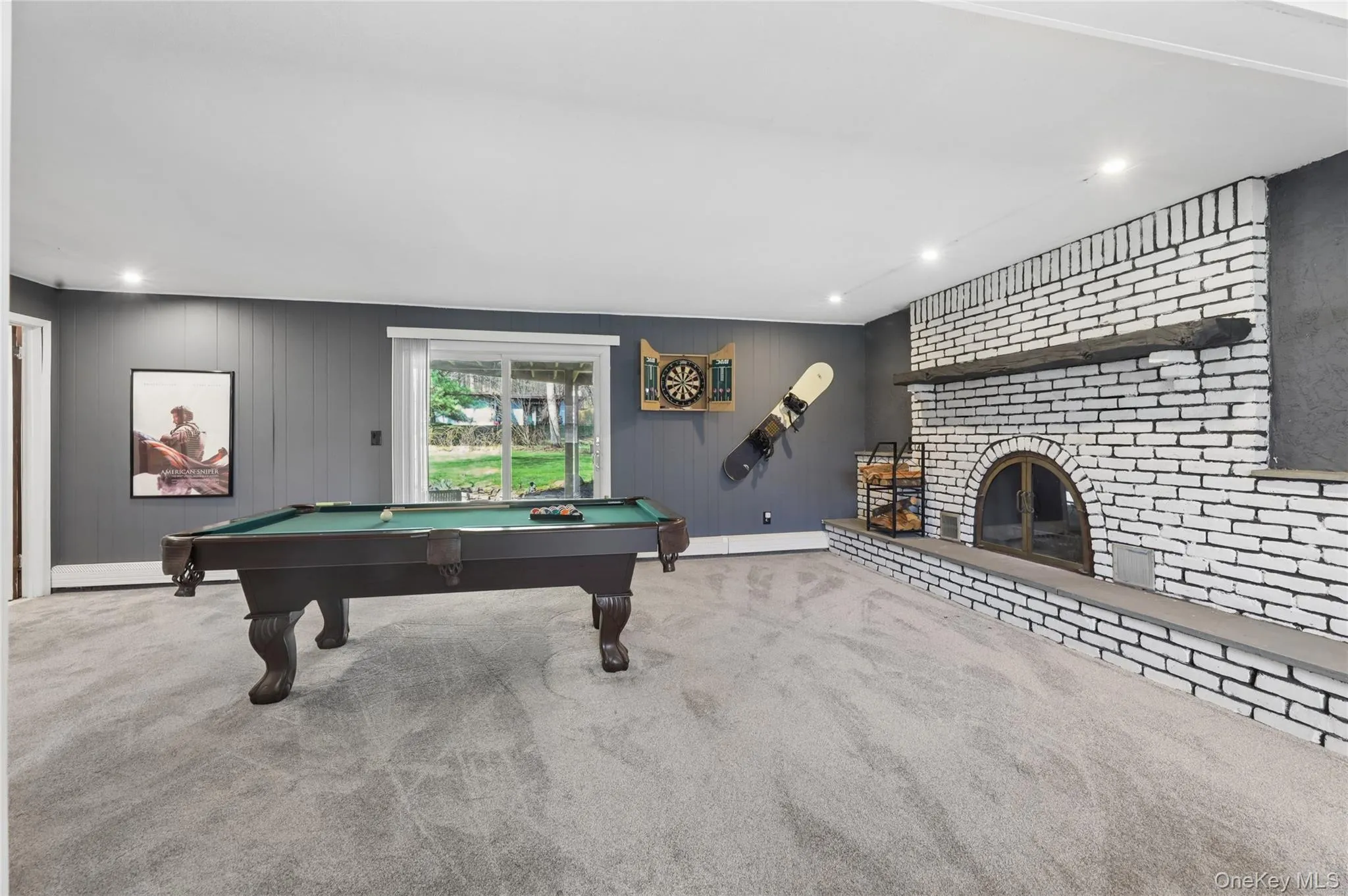 With wood burning fireplace With wood burning fireplace