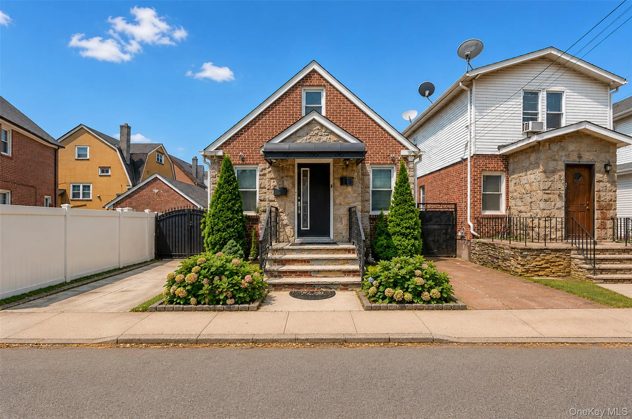10238 85th Road, New York, NY, 3 Bedrooms Bedrooms, 7 Rooms Rooms,2 BathroomsBathrooms,Residential,For Rent,85th,0,1043668 10238 85th Road, New York, NY, 3 Bedrooms Bedrooms, 7 Rooms Rooms,2 BathroomsBathrooms,Residential,For Rent,85th,0,1043668