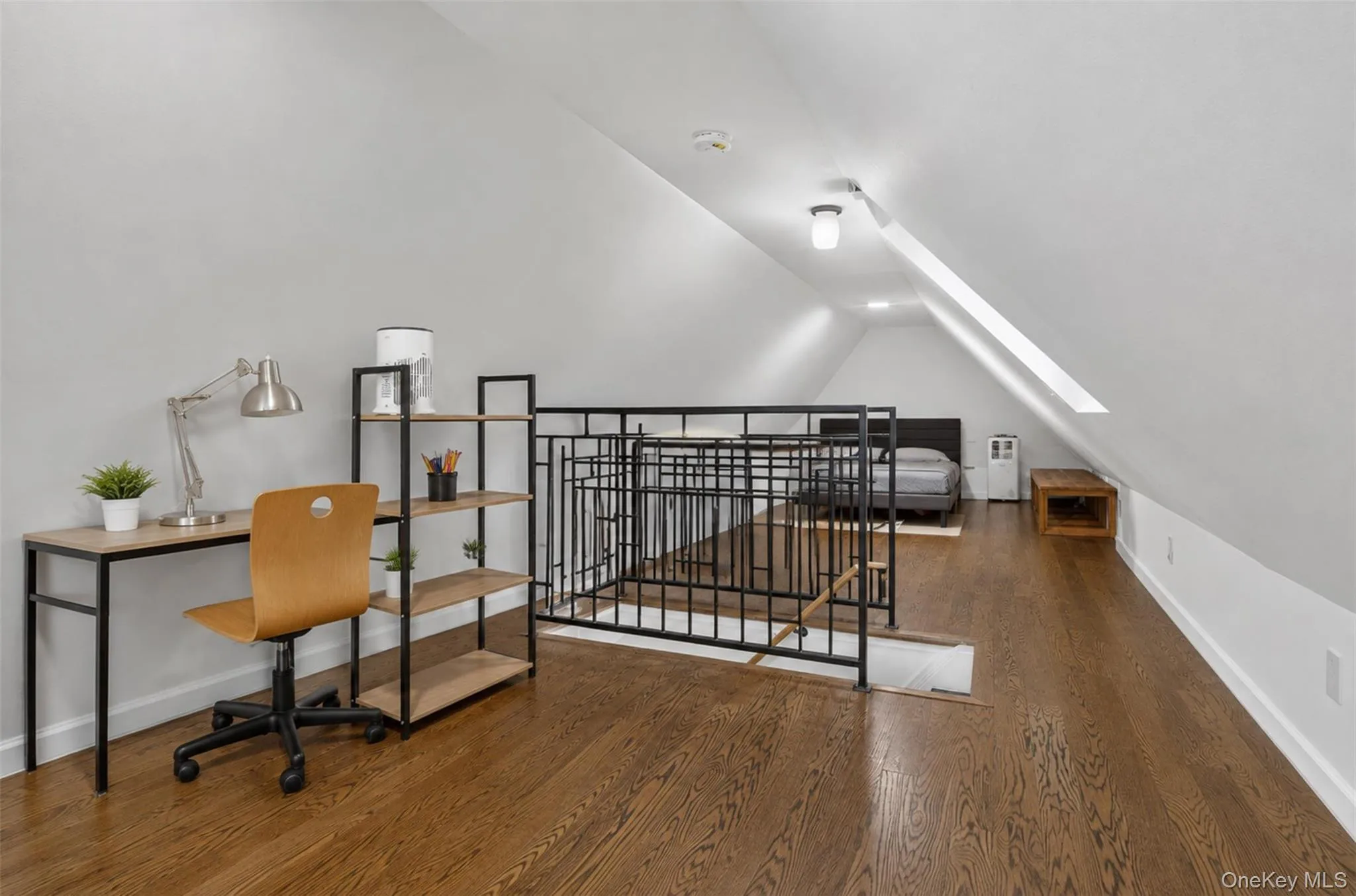 10238 85th Road, New York, NY, 3 Bedrooms Bedrooms, 7 Rooms Rooms,2 BathroomsBathrooms,Residential,For Rent,85th,0,1043668 10238 85th Road, New York, NY, 3 Bedrooms Bedrooms, 7 Rooms Rooms,2 BathroomsBathrooms,Residential,For Rent,85th,0,1043668