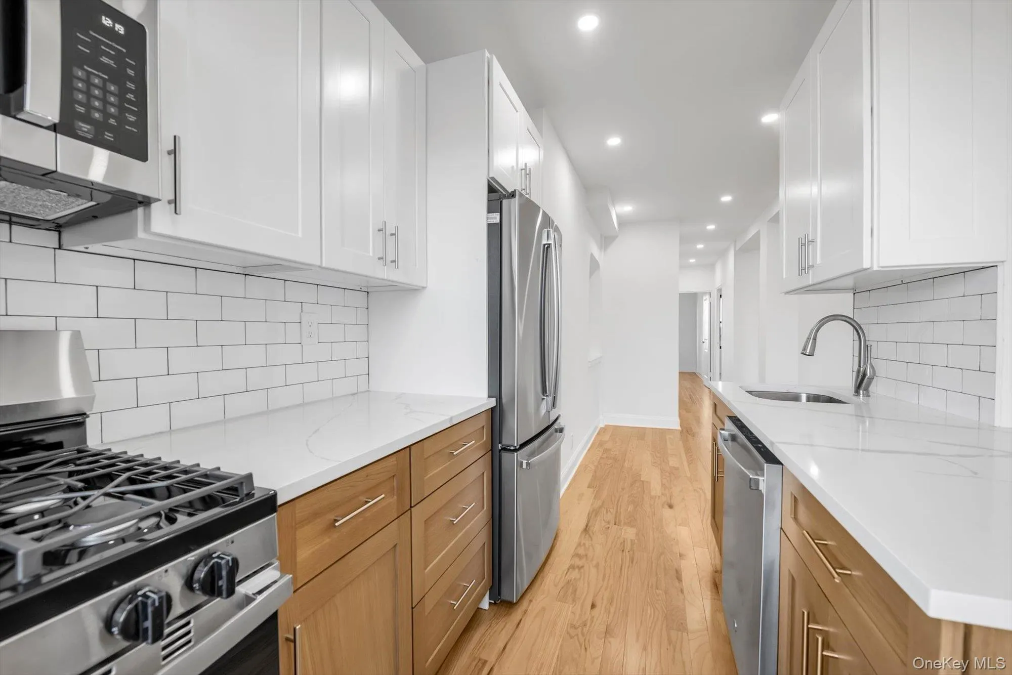 99-72 66 Road, New York, NY, 2 Bedrooms Bedrooms, 3 Rooms Rooms,1 BathroomBathrooms,Residential,For Rent,66,0,1043671 99-72 66 Road, New York, NY, 2 Bedrooms Bedrooms, 3 Rooms Rooms,1 BathroomBathrooms,Residential,For Rent,66,0,1043671