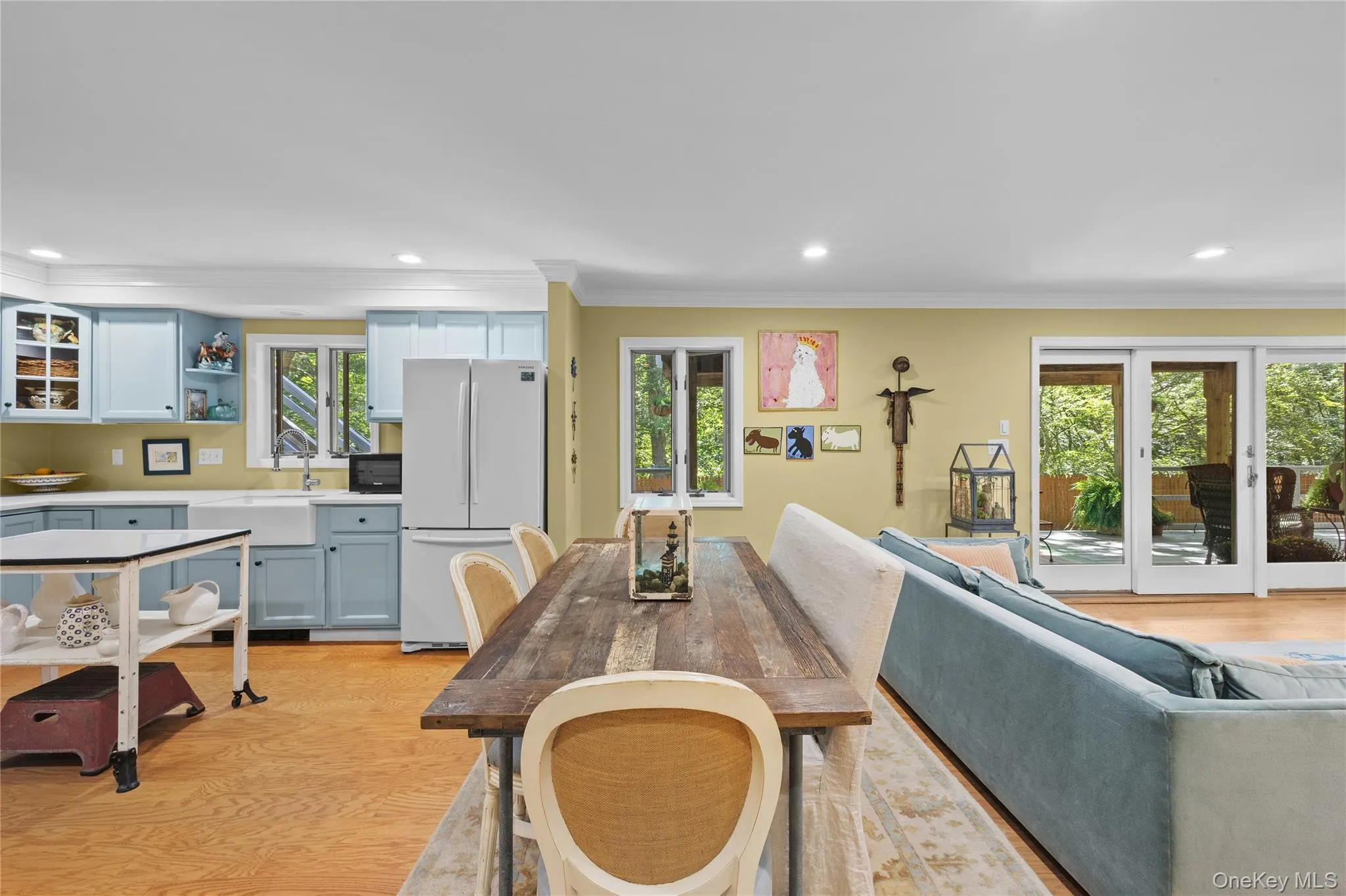 18 Beaver Lane, Southampton, NY, 4 Bedrooms Bedrooms, 11 Rooms Rooms,4 BathroomsBathrooms,Residential,For Rent,Beaver,0,1043672 18 Beaver Lane, Southampton, NY, 4 Bedrooms Bedrooms, 11 Rooms Rooms,4 BathroomsBathrooms,Residential,For Rent,Beaver,0,1043672