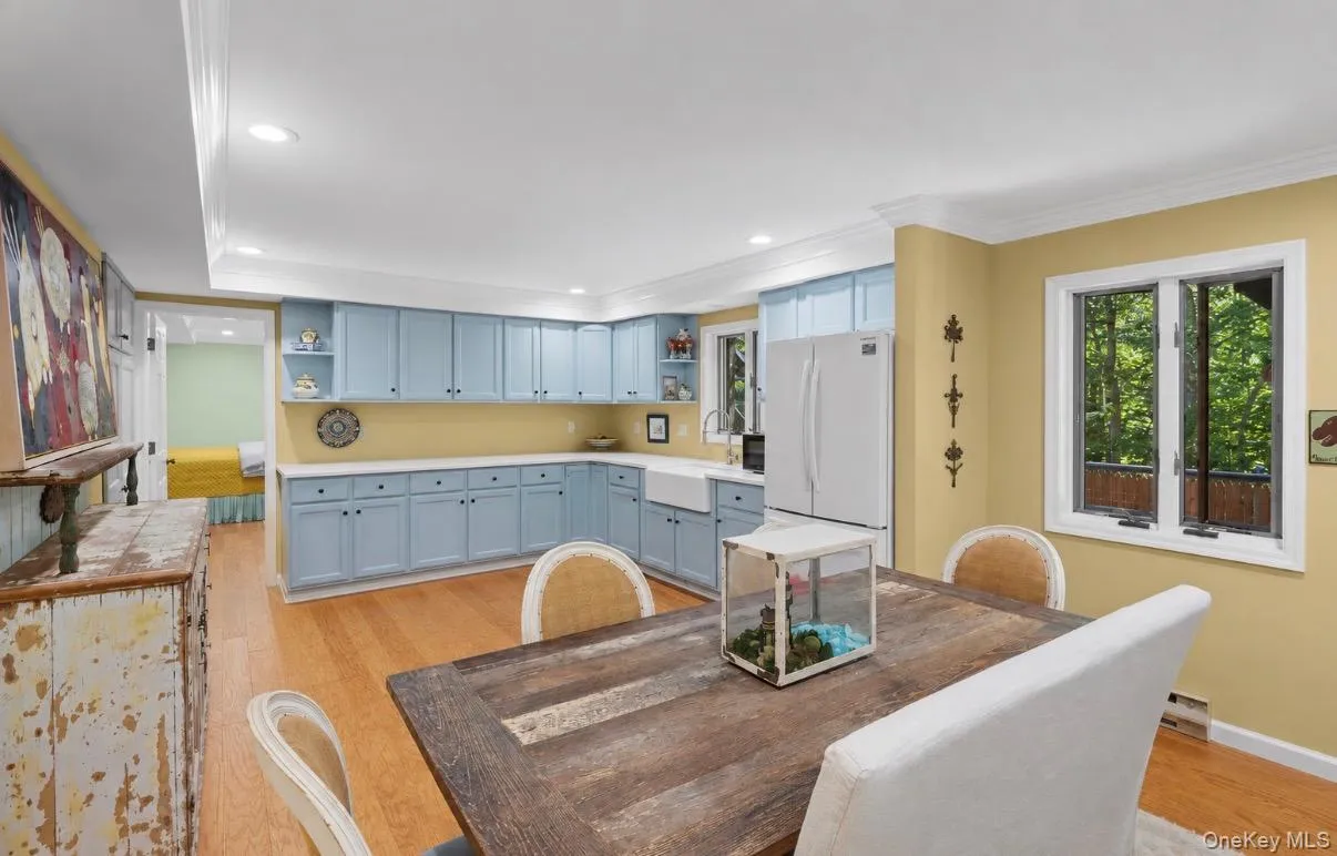 18 Beaver Lane, Southampton, NY, 4 Bedrooms Bedrooms, 11 Rooms Rooms,4 BathroomsBathrooms,Residential,For Rent,Beaver,0,1043672 18 Beaver Lane, Southampton, NY, 4 Bedrooms Bedrooms, 11 Rooms Rooms,4 BathroomsBathrooms,Residential,For Rent,Beaver,0,1043672