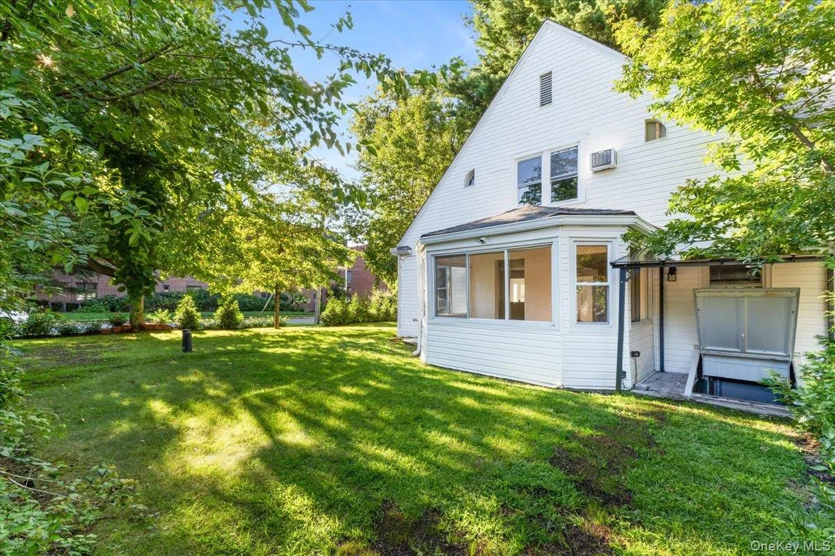 19 Gilchrest Road, North Hempstead, NY, 5 Bedrooms Bedrooms, 9 Rooms Rooms,4 BathroomsBathrooms,Residential,For Rent,Gilchrest,0,1043674 19 Gilchrest Road, North Hempstead, NY, 5 Bedrooms Bedrooms, 9 Rooms Rooms,4 BathroomsBathrooms,Residential,For Rent,Gilchrest,0,1043674