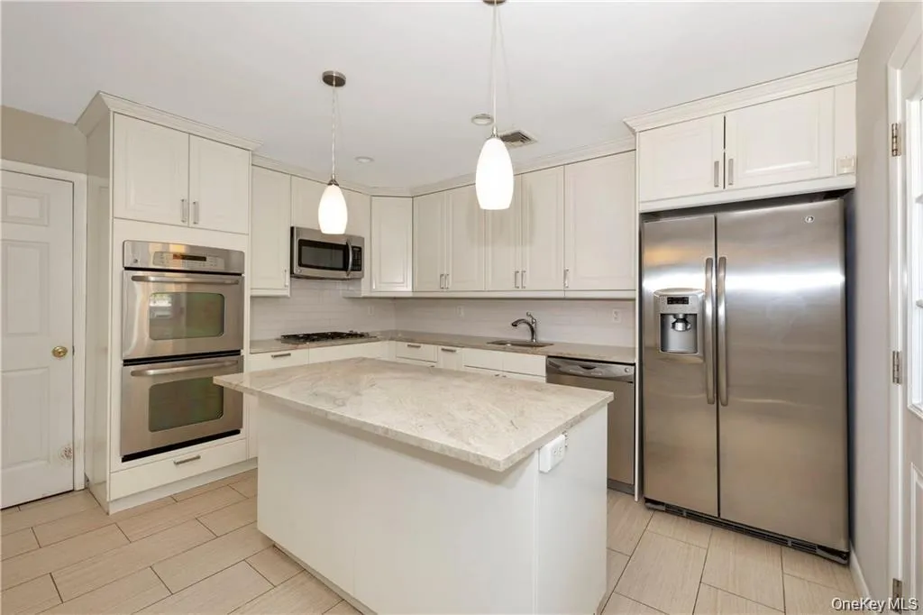 3 Lea Place, Rye City, NY, 4 Bedrooms Bedrooms, 9 Rooms Rooms,3 BathroomsBathrooms,Residential,For Rent,Lea Place,0,1043675 3 Lea Place, Rye City, NY, 4 Bedrooms Bedrooms, 9 Rooms Rooms,3 BathroomsBathrooms,Residential,For Rent,Lea Place,0,1043675