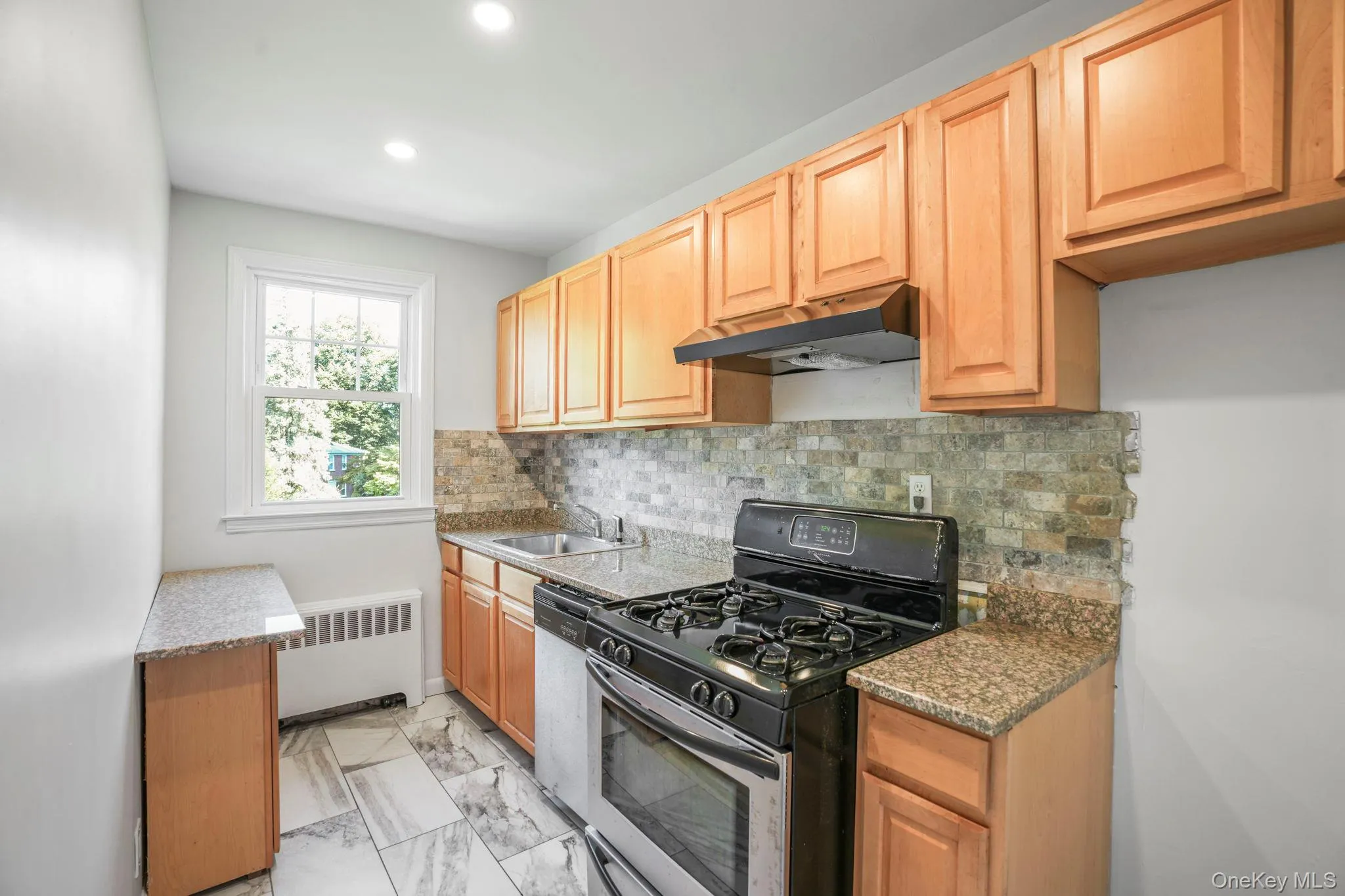 100 Cedar Street, Greenburgh, NY, 2 Bedrooms Bedrooms, 5 Rooms Rooms,1 BathroomBathrooms,Residential,For Rent,Cedar,0,1043679 100 Cedar Street, Greenburgh, NY, 2 Bedrooms Bedrooms, 5 Rooms Rooms,1 BathroomBathrooms,Residential,For Rent,Cedar,0,1043679