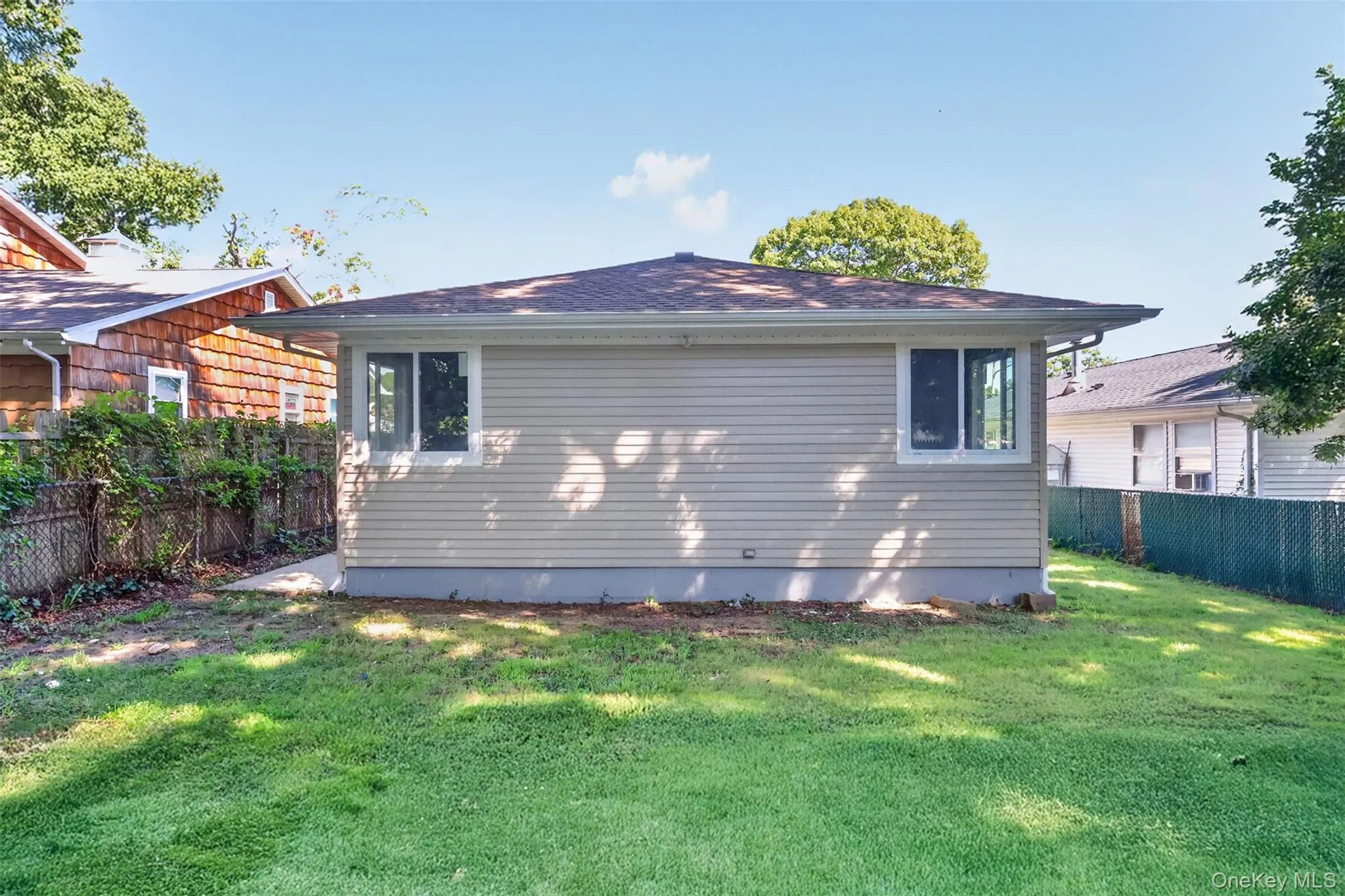 196 Burney, Brookhaven, NY, 3 Bedrooms Bedrooms, 5 Rooms Rooms,2 BathroomsBathrooms,Residential,For Rent,Burney,0,1043680 196 Burney, Brookhaven, NY, 3 Bedrooms Bedrooms, 5 Rooms Rooms,2 BathroomsBathrooms,Residential,For Rent,Burney,0,1043680