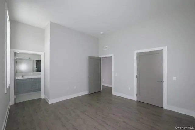 85101 Circle Drive, Islip, NY, 2 Bedrooms Bedrooms, 6 Rooms Rooms,2 BathroomsBathrooms,Residential Lease,For Rent,Circle,0,1043681 85101 Circle Drive, Islip, NY, 2 Bedrooms Bedrooms, 6 Rooms Rooms,2 BathroomsBathrooms,Residential Lease,For Rent,Circle,0,1043681