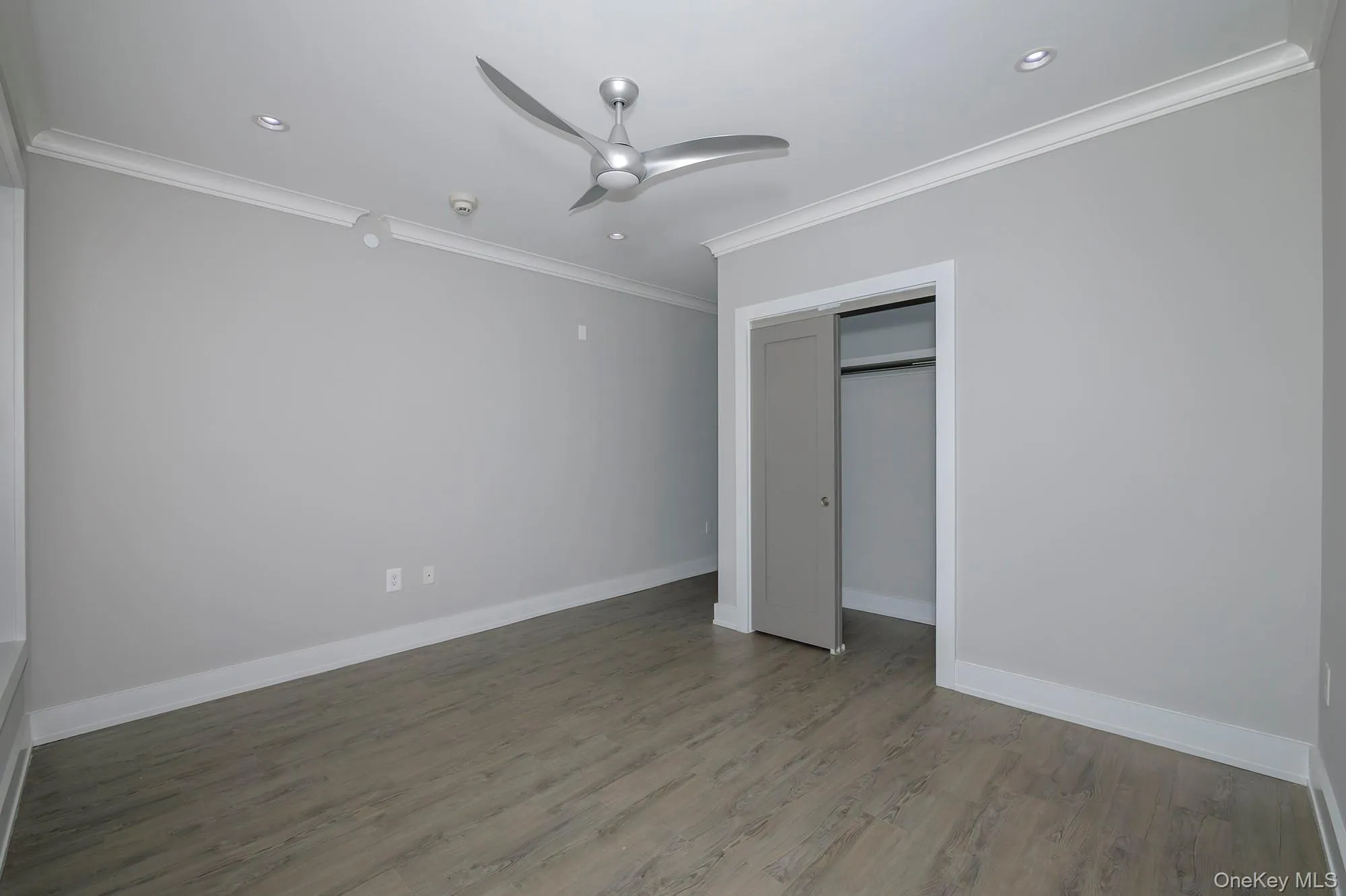 88102 Circle Drive, Islip, NY, 2 Bedrooms Bedrooms, 6 Rooms Rooms,2 BathroomsBathrooms,Residential Lease,For Rent,Circle,0,1043685 88102 Circle Drive, Islip, NY, 2 Bedrooms Bedrooms, 6 Rooms Rooms,2 BathroomsBathrooms,Residential Lease,For Rent,Circle,0,1043685