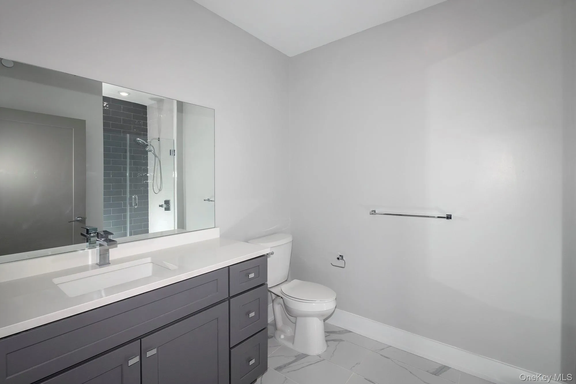 88102 Circle Drive, Islip, NY, 2 Bedrooms Bedrooms, 6 Rooms Rooms,2 BathroomsBathrooms,Residential Lease,For Rent,Circle,0,1043685 88102 Circle Drive, Islip, NY, 2 Bedrooms Bedrooms, 6 Rooms Rooms,2 BathroomsBathrooms,Residential Lease,For Rent,Circle,0,1043685