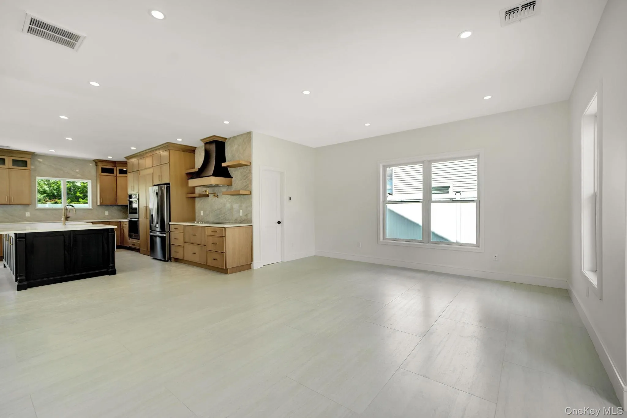 84 Rope Lane, Hempstead, NY, 5 Bedrooms Bedrooms, 9 Rooms Rooms,3 BathroomsBathrooms,Residential,For Rent,Rope,0,1043688 84 Rope Lane, Hempstead, NY, 5 Bedrooms Bedrooms, 9 Rooms Rooms,3 BathroomsBathrooms,Residential,For Rent,Rope,0,1043688