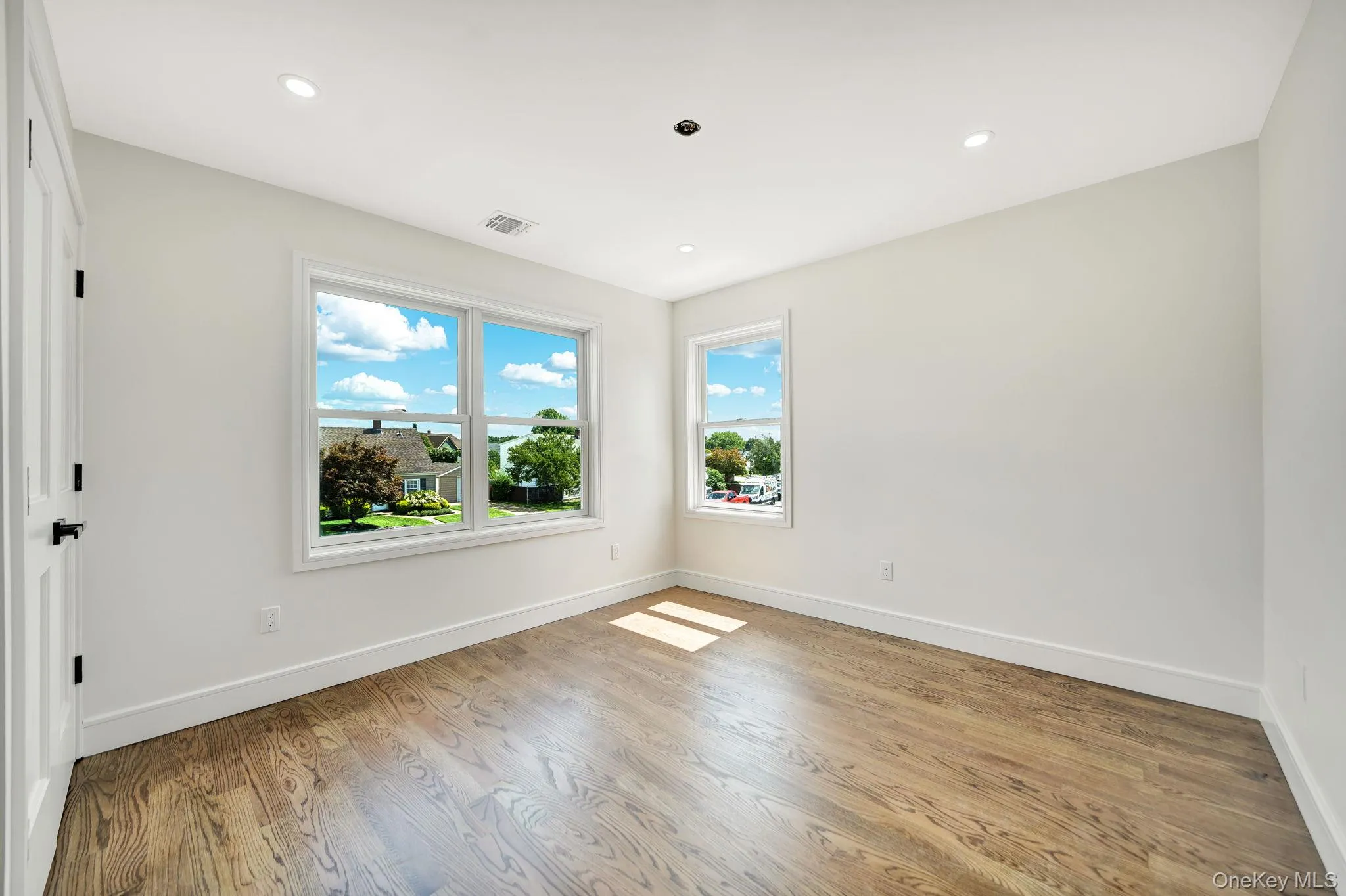 84 Rope Lane, Hempstead, NY, 5 Bedrooms Bedrooms, 9 Rooms Rooms,3 BathroomsBathrooms,Residential,For Rent,Rope,0,1043688 84 Rope Lane, Hempstead, NY, 5 Bedrooms Bedrooms, 9 Rooms Rooms,3 BathroomsBathrooms,Residential,For Rent,Rope,0,1043688