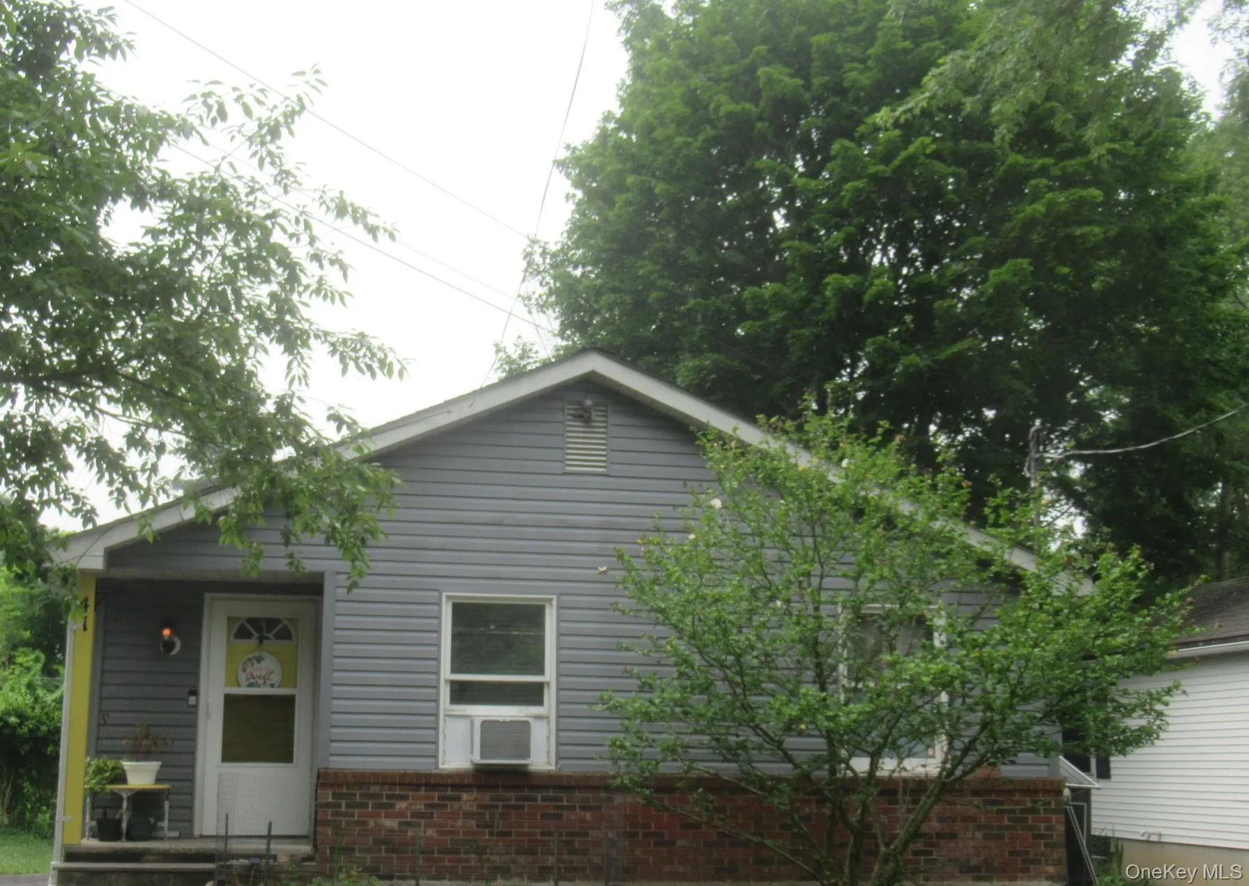 41 Clinton Street, Middletown, NY, 3 Bedrooms Bedrooms, 4 Rooms Rooms,1 BathroomBathrooms,Residential,For Rent,Clinton,0,1043690 41 Clinton Street, Middletown, NY, 3 Bedrooms Bedrooms, 4 Rooms Rooms,1 BathroomBathrooms,Residential,For Rent,Clinton,0,1043690