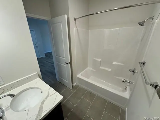 Bathroom with vanity and tub / shower combination Bathroom with vanity and tub / shower combination
