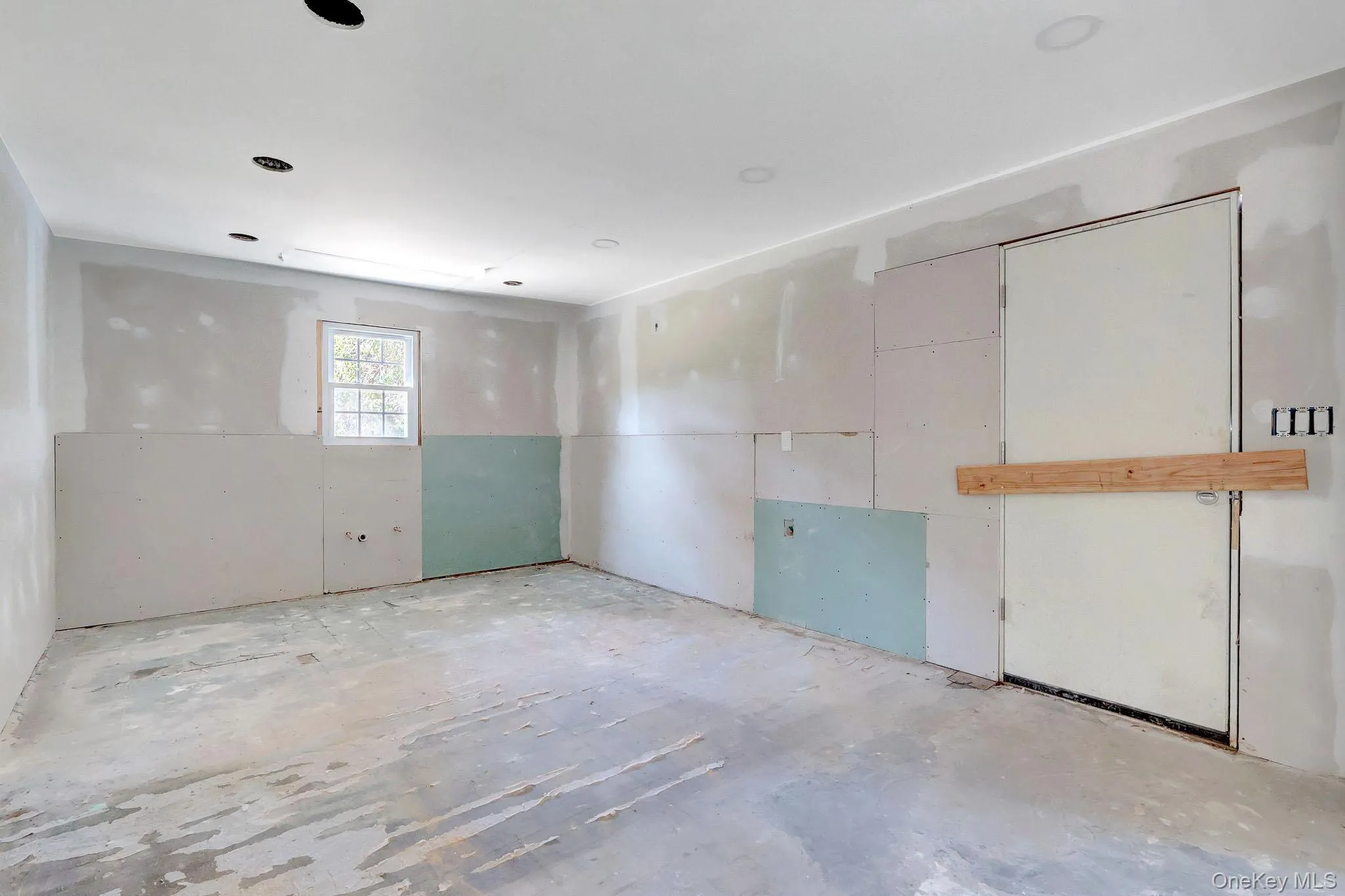1987 William Floyd Parkway, Brookhaven, NY, 5 Bedrooms Bedrooms, 8 Rooms Rooms,2 BathroomsBathrooms,Residential,For Rent,William Floyd,0,1043692 1987 William Floyd Parkway, Brookhaven, NY, 5 Bedrooms Bedrooms, 8 Rooms Rooms,2 BathroomsBathrooms,Residential,For Rent,William Floyd,0,1043692
