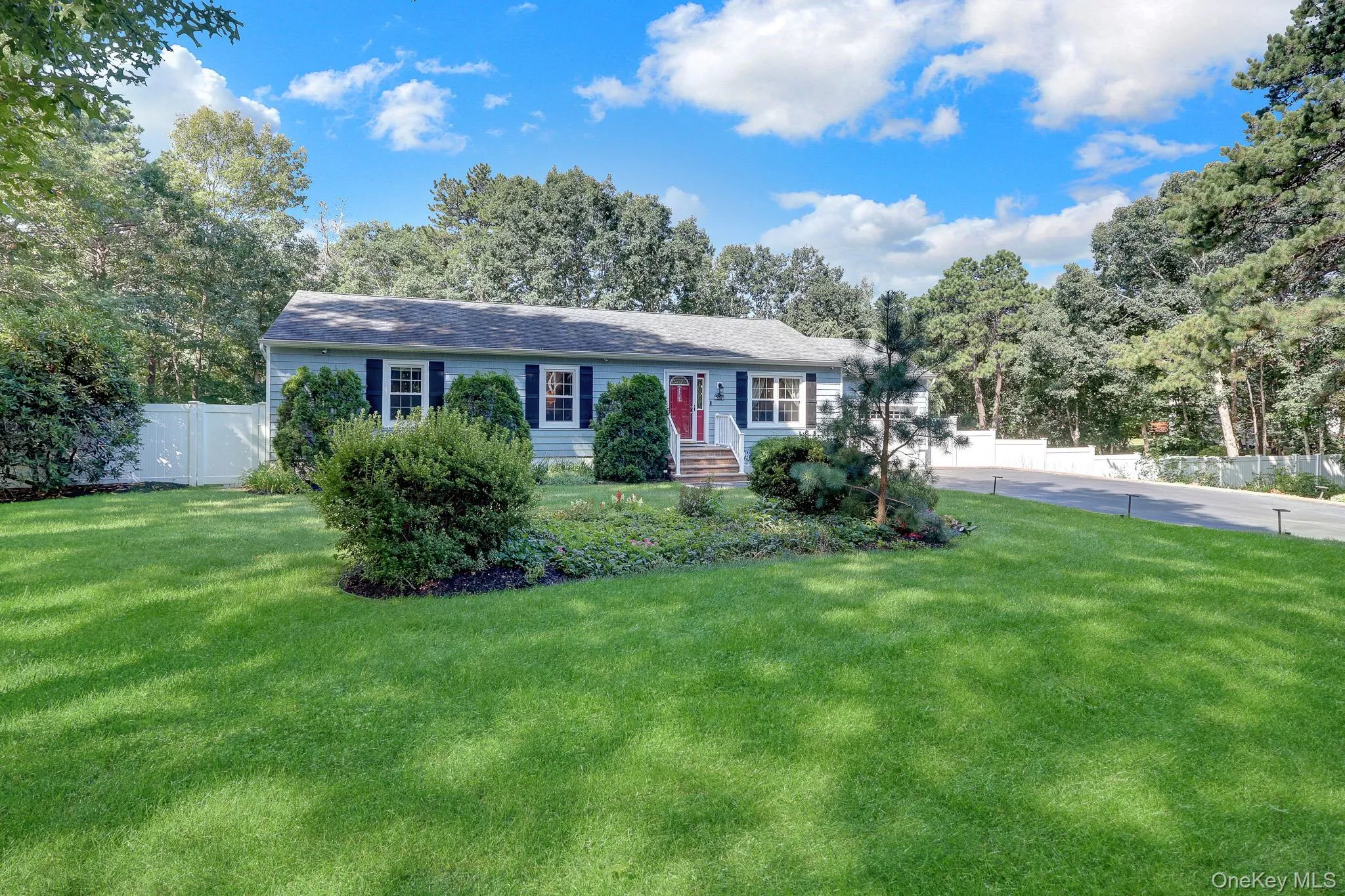 268 Chestnut Street, Brookhaven, NY, 3 Bedrooms Bedrooms, 8 Rooms Rooms,2 BathroomsBathrooms,Residential,For Rent,Chestnut,0,1043695 268 Chestnut Street, Brookhaven, NY, 3 Bedrooms Bedrooms, 8 Rooms Rooms,2 BathroomsBathrooms,Residential,For Rent,Chestnut,0,1043695