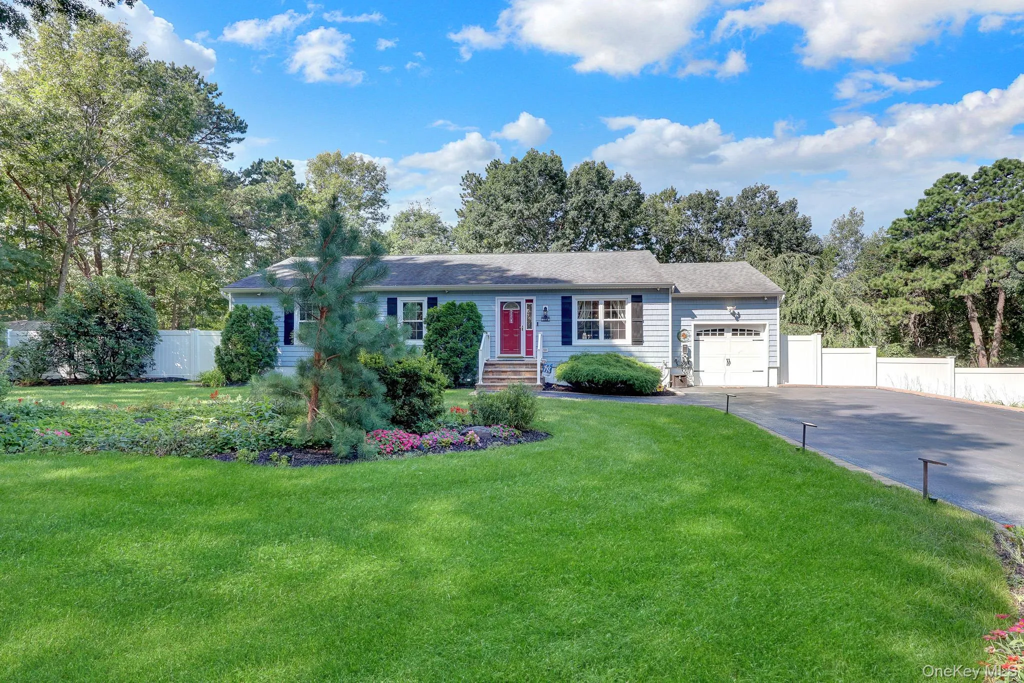 268 Chestnut Street, Brookhaven, NY, 3 Bedrooms Bedrooms, 8 Rooms Rooms,2 BathroomsBathrooms,Residential,For Rent,Chestnut,0,1043695 268 Chestnut Street, Brookhaven, NY, 3 Bedrooms Bedrooms, 8 Rooms Rooms,2 BathroomsBathrooms,Residential,For Rent,Chestnut,0,1043695