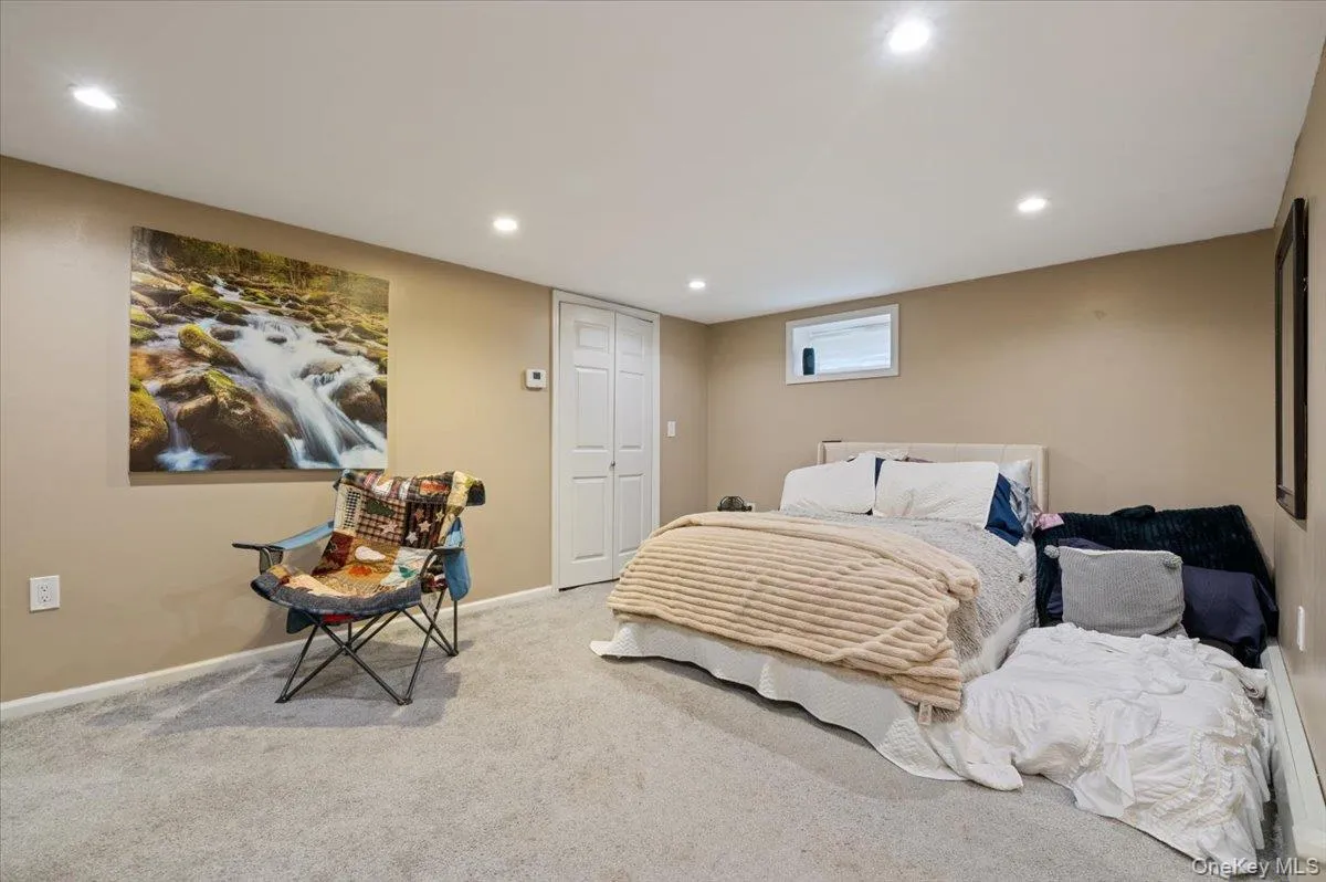84 Cedar Drive, Oyster Bay, NY, 4 Bedrooms Bedrooms, 7 Rooms Rooms,4 BathroomsBathrooms,Residential,For Rent,Cedar,0,1043696 84 Cedar Drive, Oyster Bay, NY, 4 Bedrooms Bedrooms, 7 Rooms Rooms,4 BathroomsBathrooms,Residential,For Rent,Cedar,0,1043696