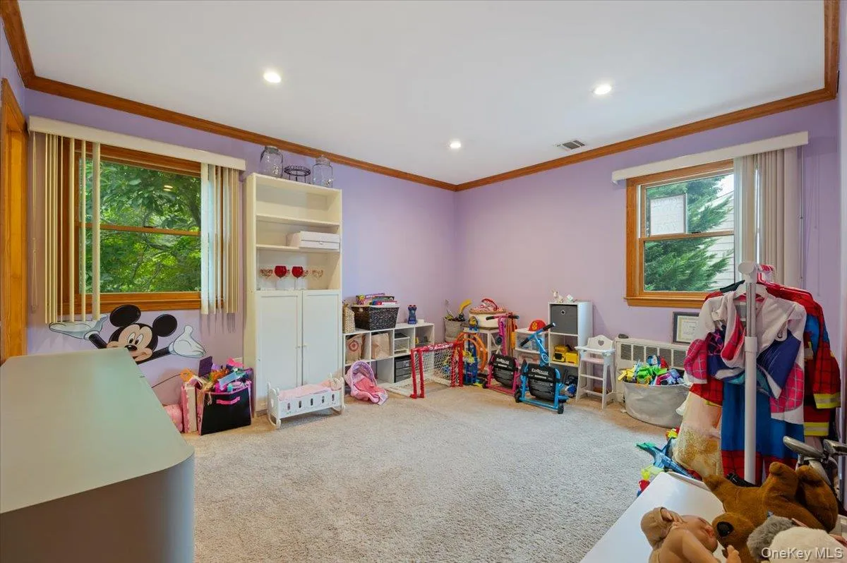 84 Cedar Drive, Oyster Bay, NY, 4 Bedrooms Bedrooms, 7 Rooms Rooms,4 BathroomsBathrooms,Residential,For Rent,Cedar,0,1043696 84 Cedar Drive, Oyster Bay, NY, 4 Bedrooms Bedrooms, 7 Rooms Rooms,4 BathroomsBathrooms,Residential,For Rent,Cedar,0,1043696