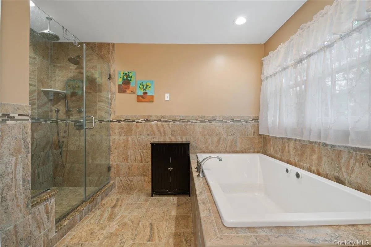 84 Cedar Drive, Oyster Bay, NY, 4 Bedrooms Bedrooms, 7 Rooms Rooms,4 BathroomsBathrooms,Residential,For Rent,Cedar,0,1043696 84 Cedar Drive, Oyster Bay, NY, 4 Bedrooms Bedrooms, 7 Rooms Rooms,4 BathroomsBathrooms,Residential,For Rent,Cedar,0,1043696