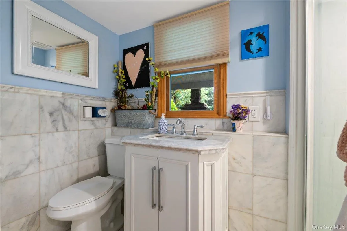 84 Cedar Drive, Oyster Bay, NY, 4 Bedrooms Bedrooms, 7 Rooms Rooms,4 BathroomsBathrooms,Residential,For Rent,Cedar,0,1043696 84 Cedar Drive, Oyster Bay, NY, 4 Bedrooms Bedrooms, 7 Rooms Rooms,4 BathroomsBathrooms,Residential,For Rent,Cedar,0,1043696