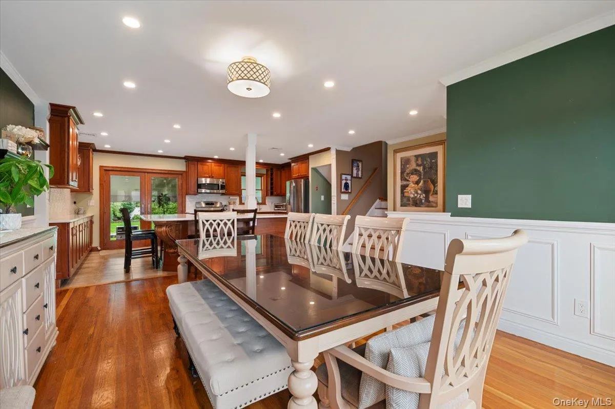84 Cedar Drive, Oyster Bay, NY, 4 Bedrooms Bedrooms, 7 Rooms Rooms,4 BathroomsBathrooms,Residential,For Rent,Cedar,0,1043696 84 Cedar Drive, Oyster Bay, NY, 4 Bedrooms Bedrooms, 7 Rooms Rooms,4 BathroomsBathrooms,Residential,For Rent,Cedar,0,1043696