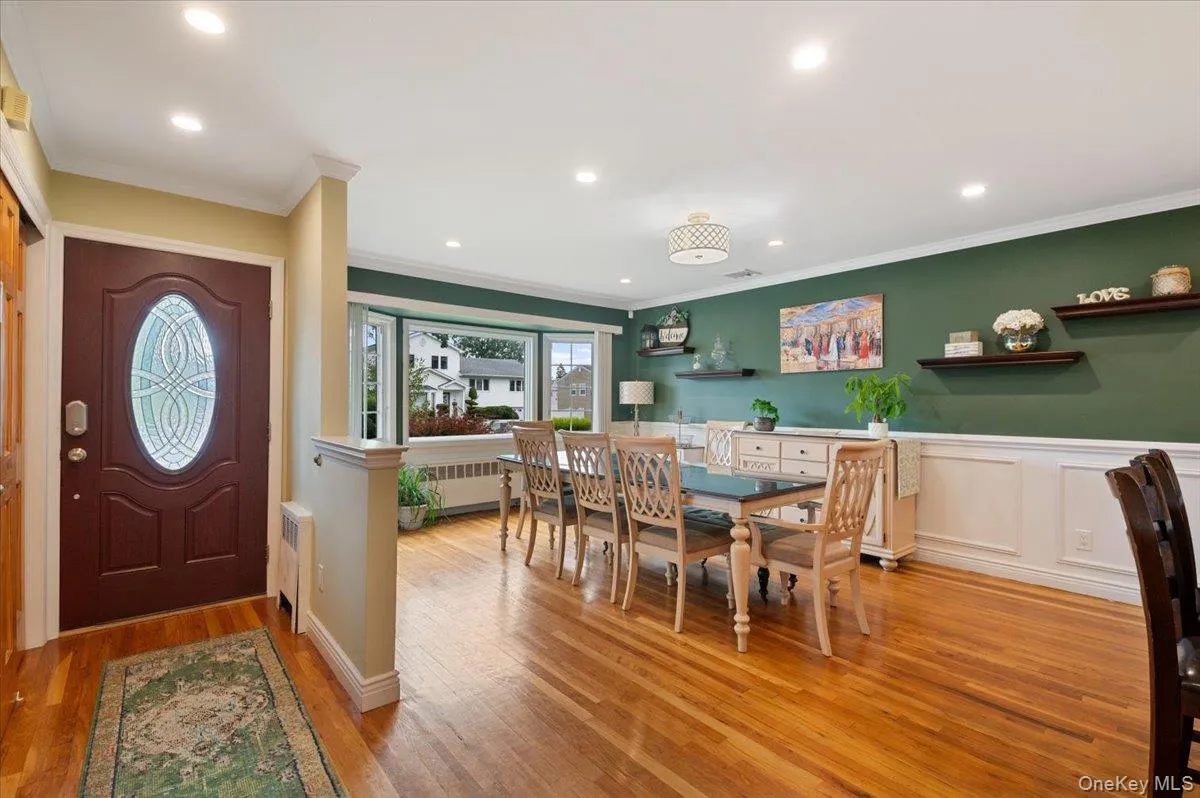 84 Cedar Drive, Oyster Bay, NY, 4 Bedrooms Bedrooms, 7 Rooms Rooms,4 BathroomsBathrooms,Residential,For Rent,Cedar,0,1043696 84 Cedar Drive, Oyster Bay, NY, 4 Bedrooms Bedrooms, 7 Rooms Rooms,4 BathroomsBathrooms,Residential,For Rent,Cedar,0,1043696