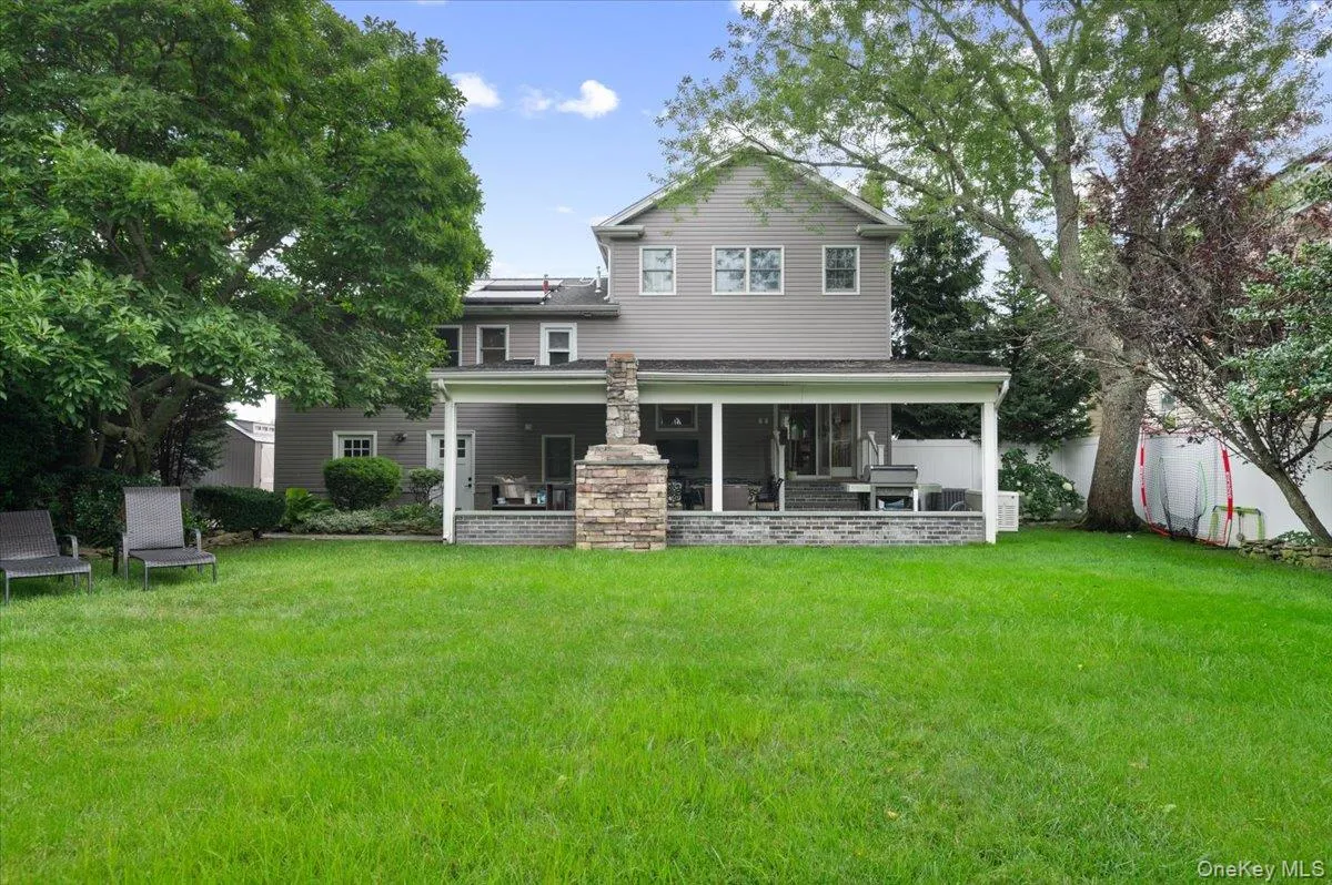 84 Cedar Drive, Oyster Bay, NY, 4 Bedrooms Bedrooms, 7 Rooms Rooms,4 BathroomsBathrooms,Residential,For Rent,Cedar,0,1043696 84 Cedar Drive, Oyster Bay, NY, 4 Bedrooms Bedrooms, 7 Rooms Rooms,4 BathroomsBathrooms,Residential,For Rent,Cedar,0,1043696