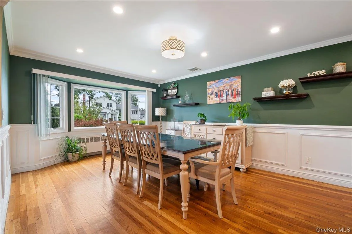 84 Cedar Drive, Oyster Bay, NY, 4 Bedrooms Bedrooms, 7 Rooms Rooms,4 BathroomsBathrooms,Residential,For Rent,Cedar,0,1043696 84 Cedar Drive, Oyster Bay, NY, 4 Bedrooms Bedrooms, 7 Rooms Rooms,4 BathroomsBathrooms,Residential,For Rent,Cedar,0,1043696