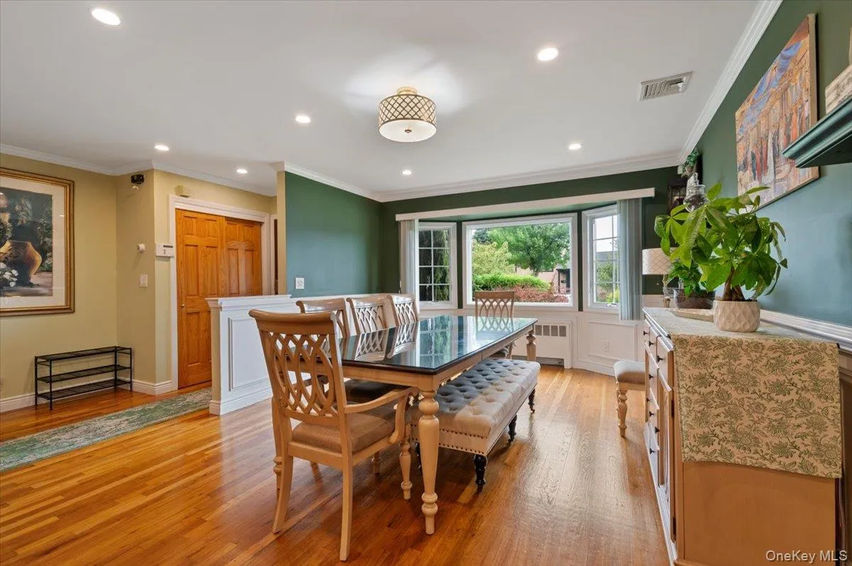 84 Cedar Drive, Oyster Bay, NY, 4 Bedrooms Bedrooms, 7 Rooms Rooms,4 BathroomsBathrooms,Residential,For Rent,Cedar,0,1043696 84 Cedar Drive, Oyster Bay, NY, 4 Bedrooms Bedrooms, 7 Rooms Rooms,4 BathroomsBathrooms,Residential,For Rent,Cedar,0,1043696