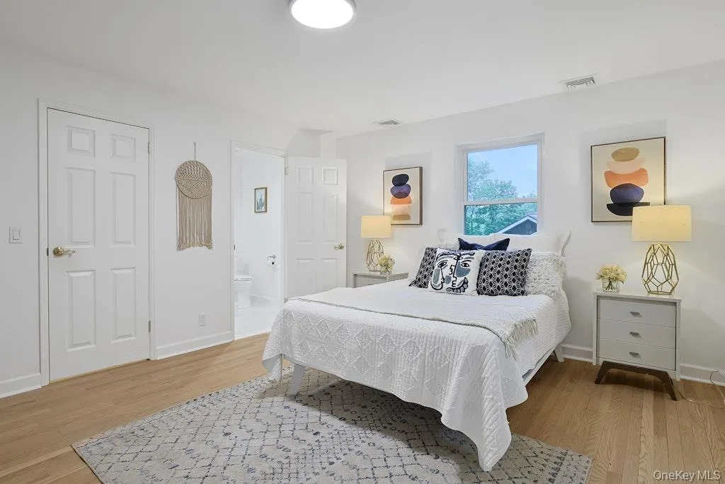 20 Ravensdale Road, Greenburgh, NY, 3 Bedrooms Bedrooms, 7 Rooms Rooms,2 BathroomsBathrooms,Residential,For Rent,Ravensdale,0,1043697 20 Ravensdale Road, Greenburgh, NY, 3 Bedrooms Bedrooms, 7 Rooms Rooms,2 BathroomsBathrooms,Residential,For Rent,Ravensdale,0,1043697