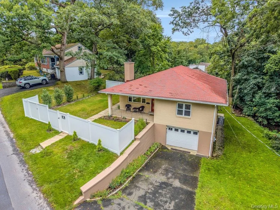 20 Ravensdale Road, Greenburgh, NY, 3 Bedrooms Bedrooms, 7 Rooms Rooms,2 BathroomsBathrooms,Residential,For Rent,Ravensdale,0,1043697 20 Ravensdale Road, Greenburgh, NY, 3 Bedrooms Bedrooms, 7 Rooms Rooms,2 BathroomsBathrooms,Residential,For Rent,Ravensdale,0,1043697