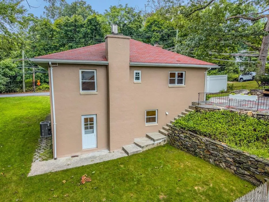 20 Ravensdale Road, Greenburgh, NY, 3 Bedrooms Bedrooms, 7 Rooms Rooms,2 BathroomsBathrooms,Residential,For Rent,Ravensdale,0,1043697 20 Ravensdale Road, Greenburgh, NY, 3 Bedrooms Bedrooms, 7 Rooms Rooms,2 BathroomsBathrooms,Residential,For Rent,Ravensdale,0,1043697