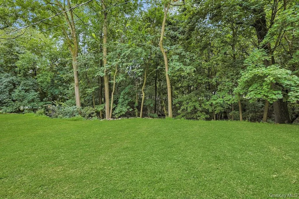 20 Ravensdale Road, Greenburgh, NY, 3 Bedrooms Bedrooms, 7 Rooms Rooms,2 BathroomsBathrooms,Residential,For Rent,Ravensdale,0,1043697 20 Ravensdale Road, Greenburgh, NY, 3 Bedrooms Bedrooms, 7 Rooms Rooms,2 BathroomsBathrooms,Residential,For Rent,Ravensdale,0,1043697