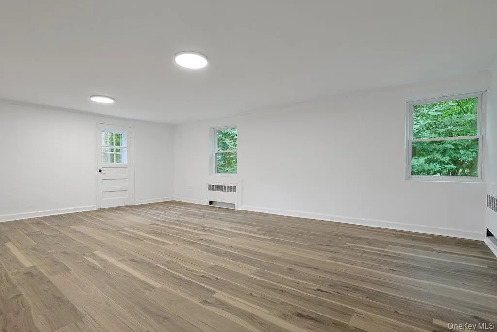 20 Ravensdale Road, Greenburgh, NY, 3 Bedrooms Bedrooms, 7 Rooms Rooms,2 BathroomsBathrooms,Residential,For Rent,Ravensdale,0,1043697 20 Ravensdale Road, Greenburgh, NY, 3 Bedrooms Bedrooms, 7 Rooms Rooms,2 BathroomsBathrooms,Residential,For Rent,Ravensdale,0,1043697