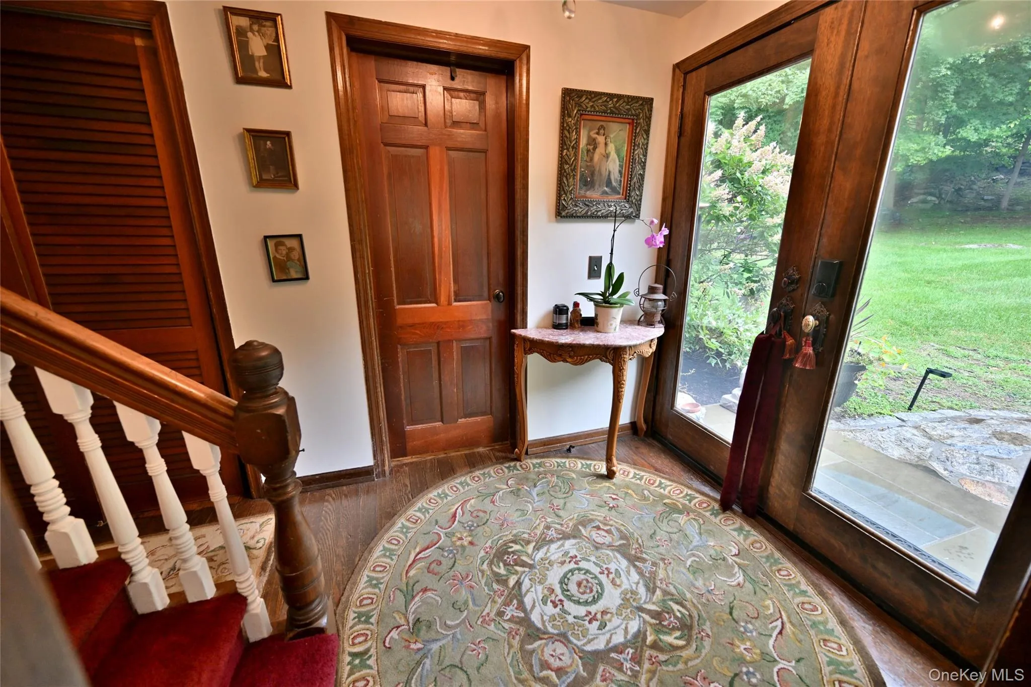 Formal entranceway Formal entranceway