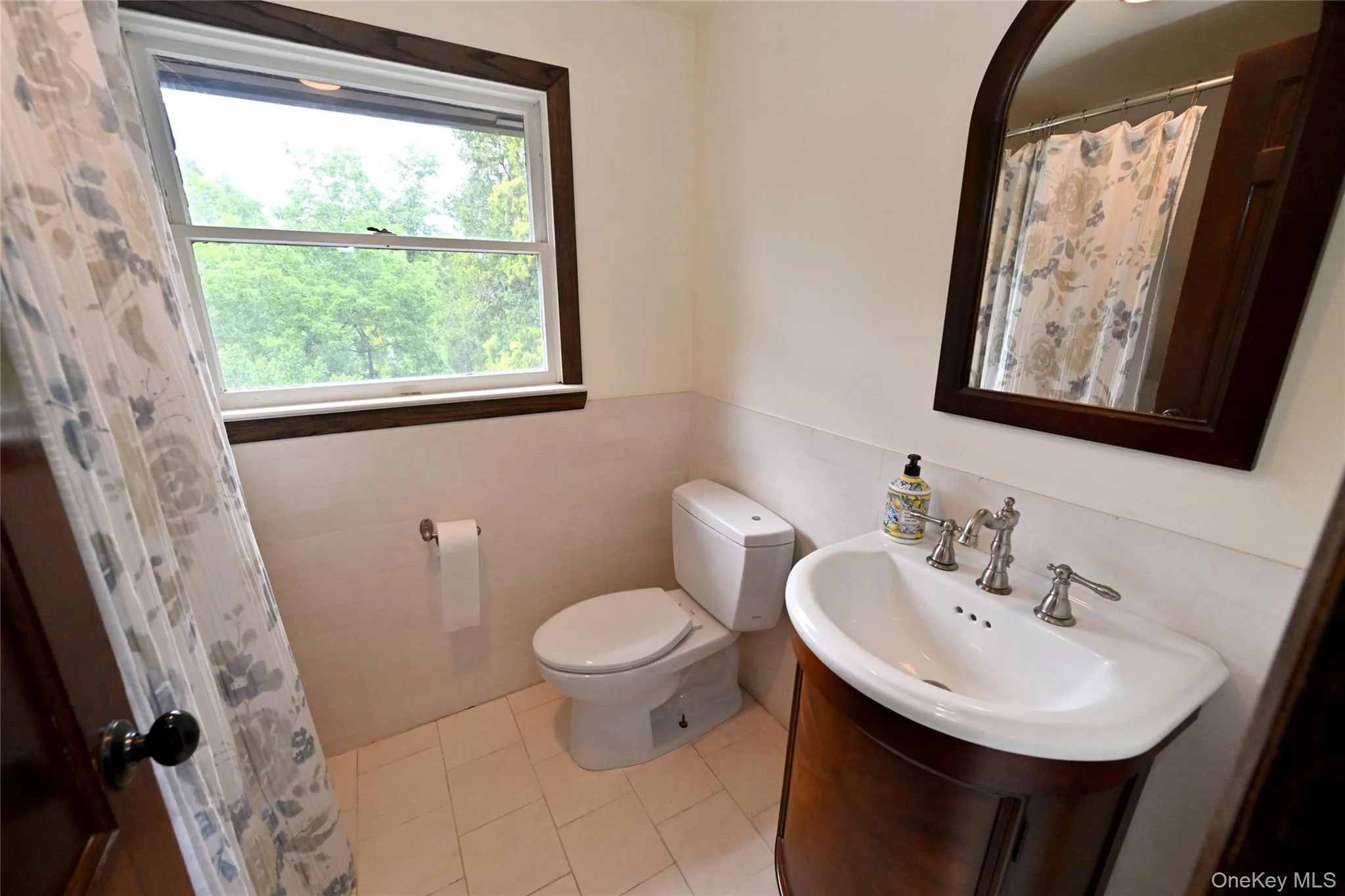 242 Seminary Hill Road, Carmel, NY, 4 Bedrooms Bedrooms, 9 Rooms Rooms,2 BathroomsBathrooms,Residential,For Rent,Seminary Hill,0,1043698 242 Seminary Hill Road, Carmel, NY, 4 Bedrooms Bedrooms, 9 Rooms Rooms,2 BathroomsBathrooms,Residential,For Rent,Seminary Hill,0,1043698