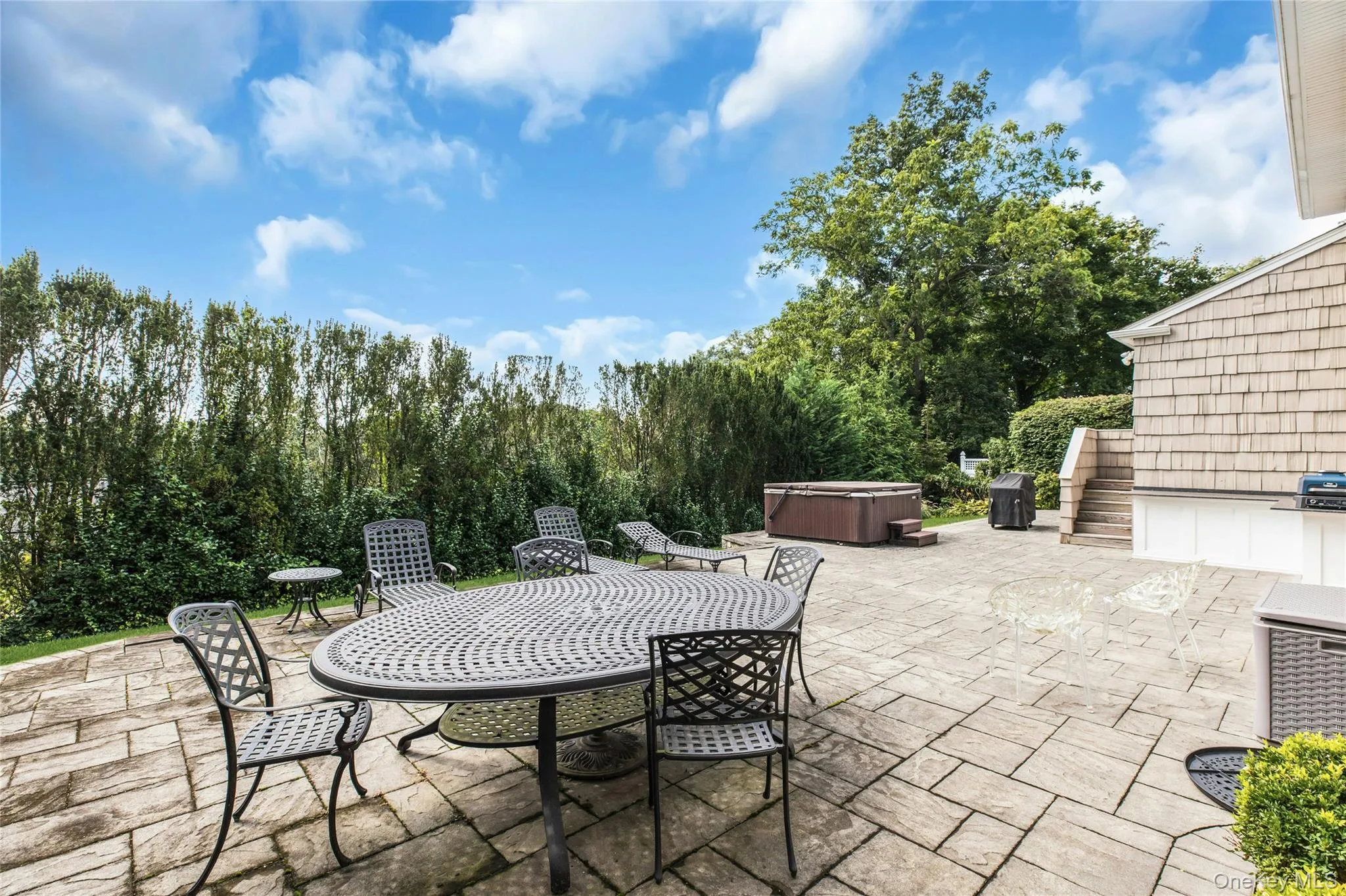 18 Briarcliff Place, Huntington, NY, 4 Bedrooms Bedrooms, 9 Rooms Rooms,3 BathroomsBathrooms,Residential,For Rent,Briarcliff,0,1043707 18 Briarcliff Place, Huntington, NY, 4 Bedrooms Bedrooms, 9 Rooms Rooms,3 BathroomsBathrooms,Residential,For Rent,Briarcliff,0,1043707
