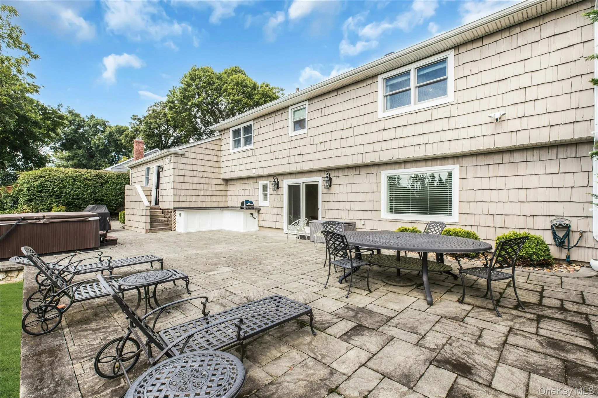 18 Briarcliff Place, Huntington, NY, 4 Bedrooms Bedrooms, 9 Rooms Rooms,3 BathroomsBathrooms,Residential,For Rent,Briarcliff,0,1043707 18 Briarcliff Place, Huntington, NY, 4 Bedrooms Bedrooms, 9 Rooms Rooms,3 BathroomsBathrooms,Residential,For Rent,Briarcliff,0,1043707