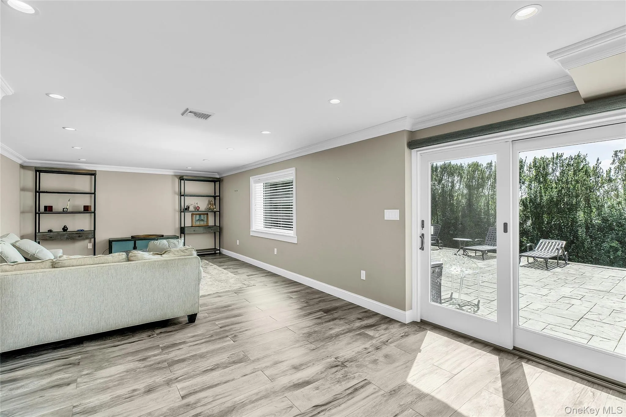 18 Briarcliff Place, Huntington, NY, 4 Bedrooms Bedrooms, 9 Rooms Rooms,3 BathroomsBathrooms,Residential,For Rent,Briarcliff,0,1043707 18 Briarcliff Place, Huntington, NY, 4 Bedrooms Bedrooms, 9 Rooms Rooms,3 BathroomsBathrooms,Residential,For Rent,Briarcliff,0,1043707