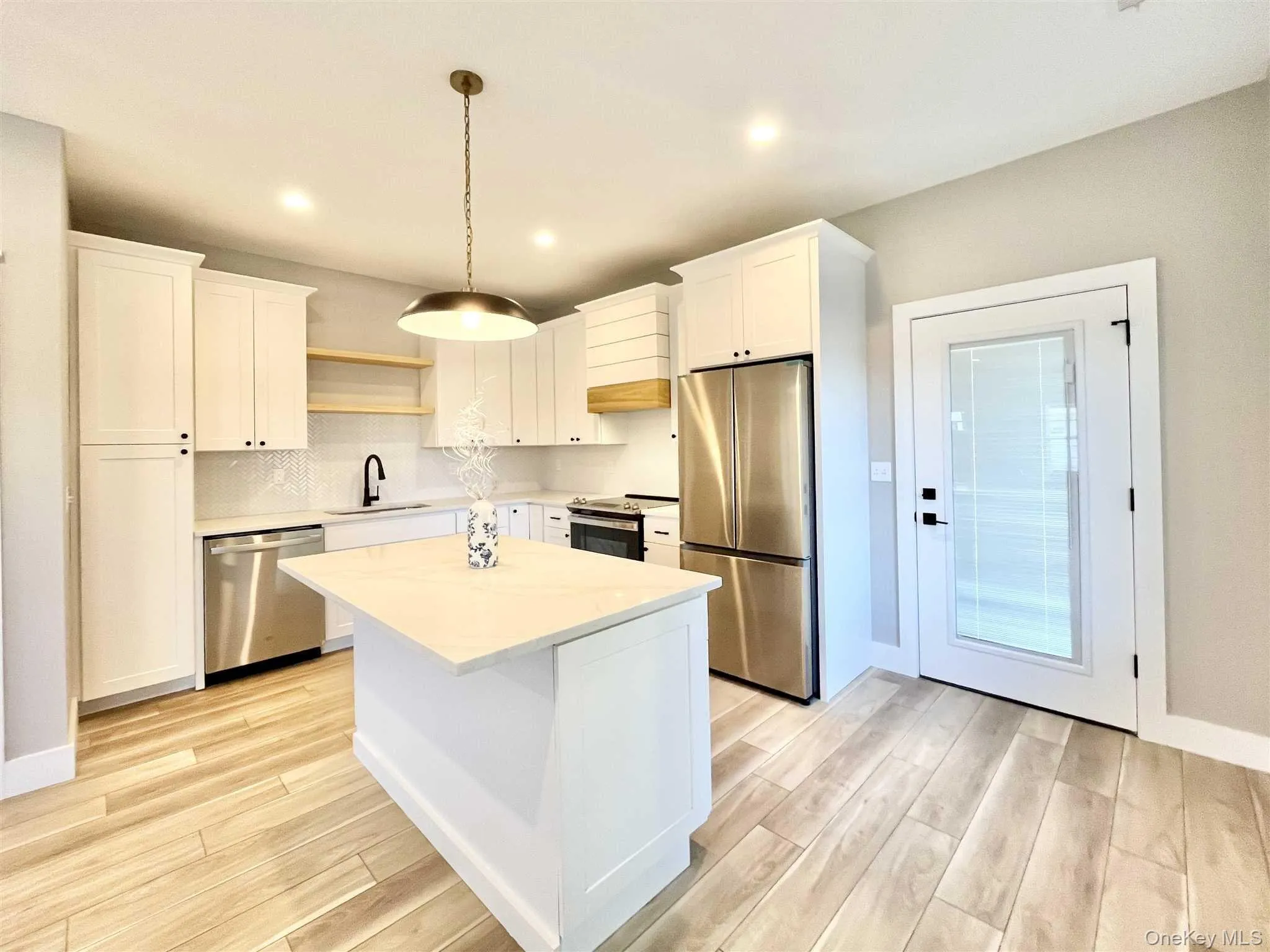 1406 NOXON Road, La Grange, NY, 2 Bedrooms Bedrooms, 4 Rooms Rooms,2 BathroomsBathrooms,Residential Lease,For Rent,NOXON,0,1043709 1406 NOXON Road, La Grange, NY, 2 Bedrooms Bedrooms, 4 Rooms Rooms,2 BathroomsBathrooms,Residential Lease,For Rent,NOXON,0,1043709