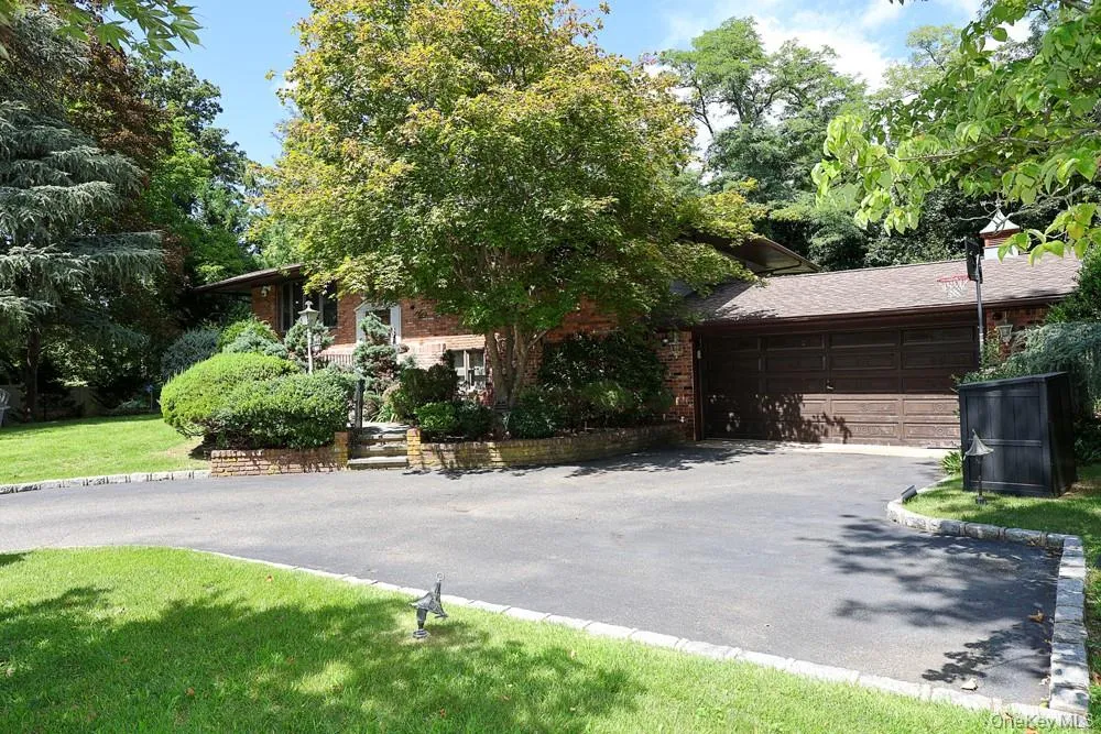 3 Mackay Drive, Smithtown, NY, 4 Bedrooms Bedrooms, 8 Rooms Rooms,2 BathroomsBathrooms,Residential,For Rent,Mackay,0,1043713 3 Mackay Drive, Smithtown, NY, 4 Bedrooms Bedrooms, 8 Rooms Rooms,2 BathroomsBathrooms,Residential,For Rent,Mackay,0,1043713