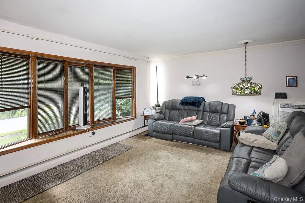 3 Mackay Drive, Smithtown, NY, 4 Bedrooms Bedrooms, 8 Rooms Rooms,2 BathroomsBathrooms,Residential,For Rent,Mackay,0,1043713 3 Mackay Drive, Smithtown, NY, 4 Bedrooms Bedrooms, 8 Rooms Rooms,2 BathroomsBathrooms,Residential,For Rent,Mackay,0,1043713