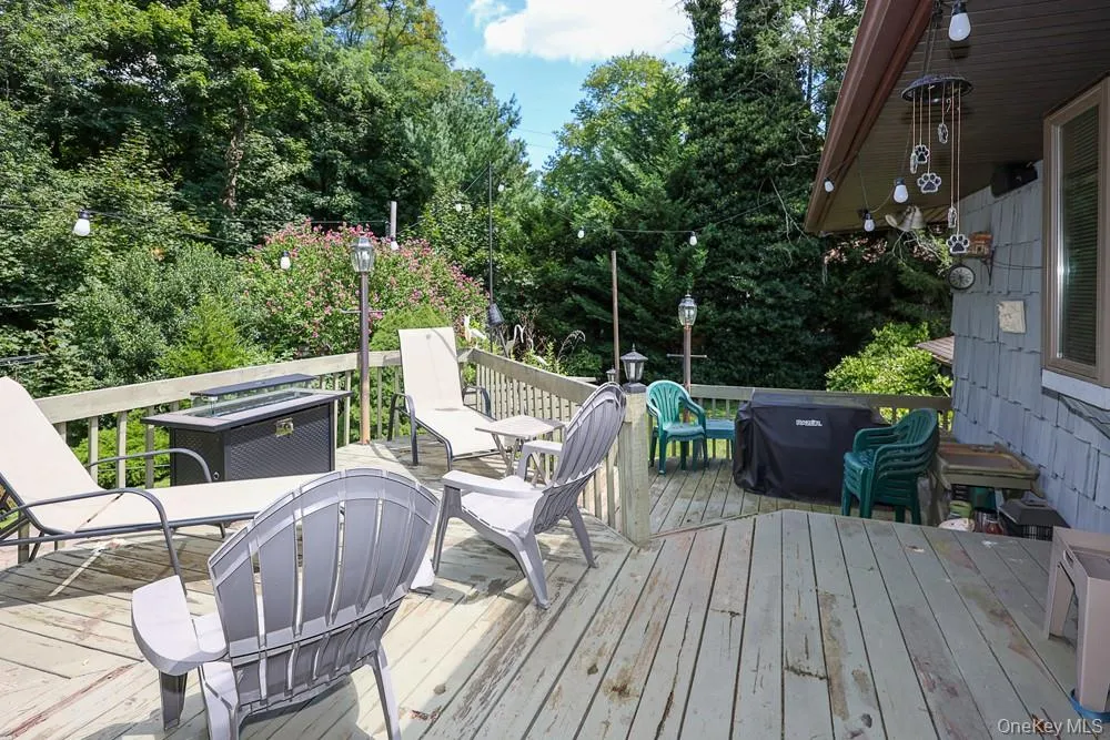 3 Mackay Drive, Smithtown, NY, 4 Bedrooms Bedrooms, 8 Rooms Rooms,2 BathroomsBathrooms,Residential,For Rent,Mackay,0,1043713 3 Mackay Drive, Smithtown, NY, 4 Bedrooms Bedrooms, 8 Rooms Rooms,2 BathroomsBathrooms,Residential,For Rent,Mackay,0,1043713