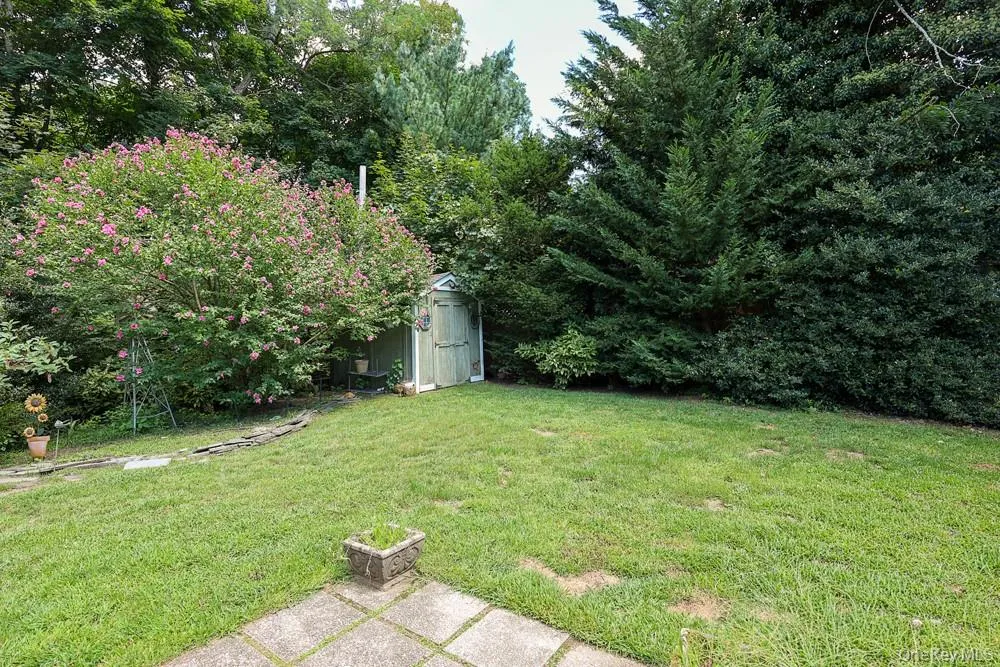 3 Mackay Drive, Smithtown, NY, 4 Bedrooms Bedrooms, 8 Rooms Rooms,2 BathroomsBathrooms,Residential,For Rent,Mackay,0,1043713 3 Mackay Drive, Smithtown, NY, 4 Bedrooms Bedrooms, 8 Rooms Rooms,2 BathroomsBathrooms,Residential,For Rent,Mackay,0,1043713