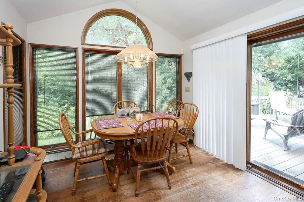 3 Mackay Drive, Smithtown, NY, 4 Bedrooms Bedrooms, 8 Rooms Rooms,2 BathroomsBathrooms,Residential,For Rent,Mackay,0,1043713 3 Mackay Drive, Smithtown, NY, 4 Bedrooms Bedrooms, 8 Rooms Rooms,2 BathroomsBathrooms,Residential,For Rent,Mackay,0,1043713