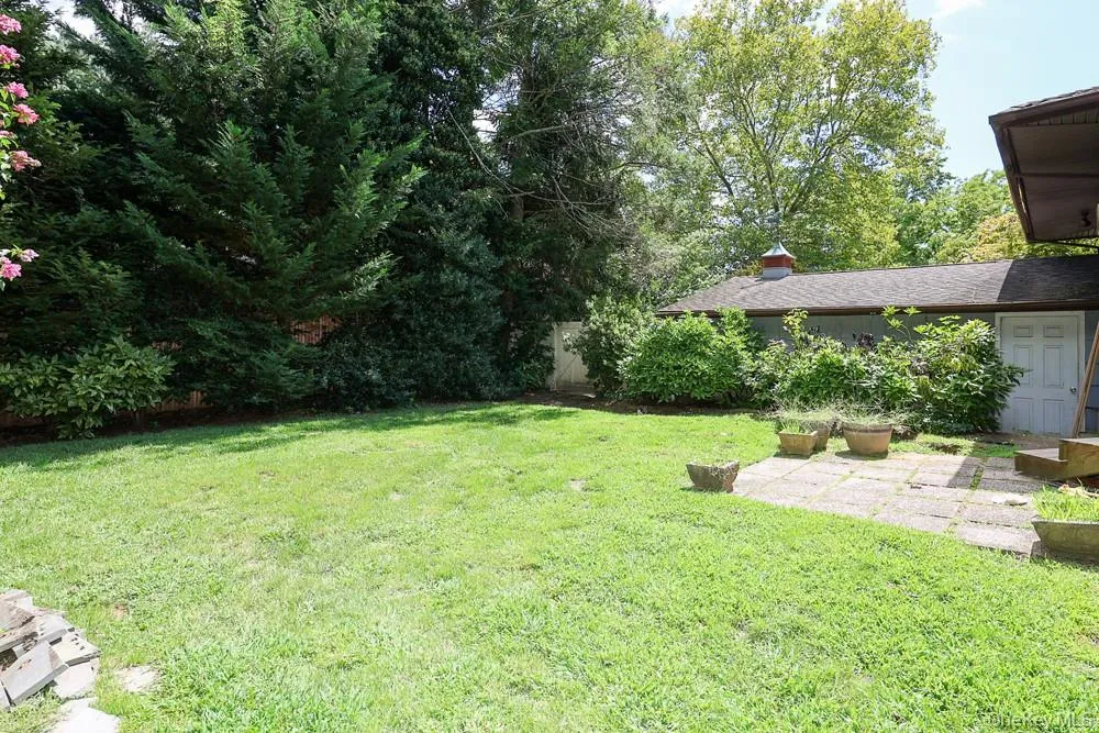 3 Mackay Drive, Smithtown, NY, 4 Bedrooms Bedrooms, 8 Rooms Rooms,2 BathroomsBathrooms,Residential,For Rent,Mackay,0,1043713 3 Mackay Drive, Smithtown, NY, 4 Bedrooms Bedrooms, 8 Rooms Rooms,2 BathroomsBathrooms,Residential,For Rent,Mackay,0,1043713