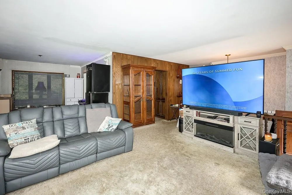 3 Mackay Drive, Smithtown, NY, 4 Bedrooms Bedrooms, 8 Rooms Rooms,2 BathroomsBathrooms,Residential,For Rent,Mackay,0,1043713 3 Mackay Drive, Smithtown, NY, 4 Bedrooms Bedrooms, 8 Rooms Rooms,2 BathroomsBathrooms,Residential,For Rent,Mackay,0,1043713